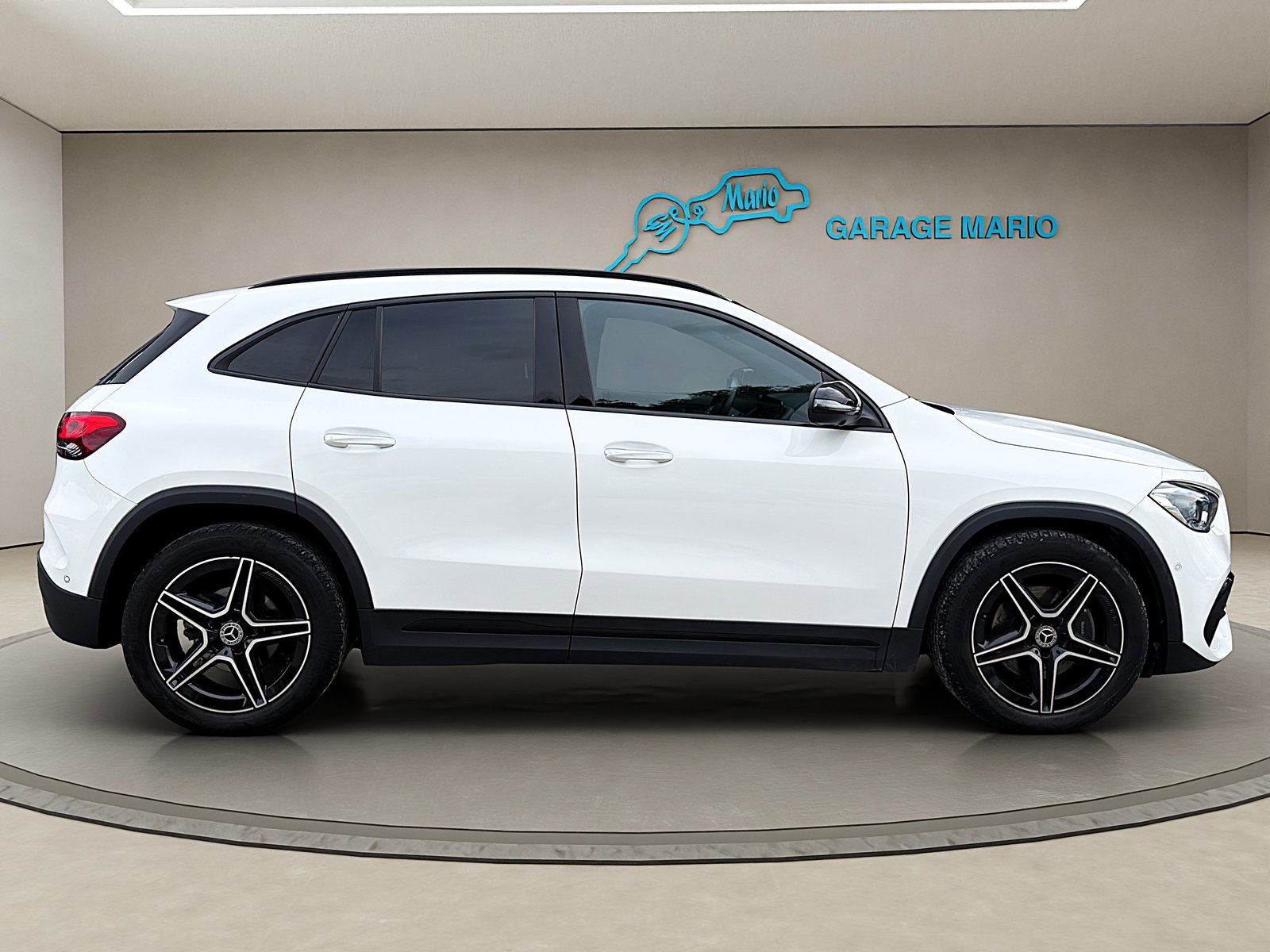 MERCEDES-BENZ GLA 200 AMG Line 7G-DCT, Petrol, Second hand / Used, Automatic - 4