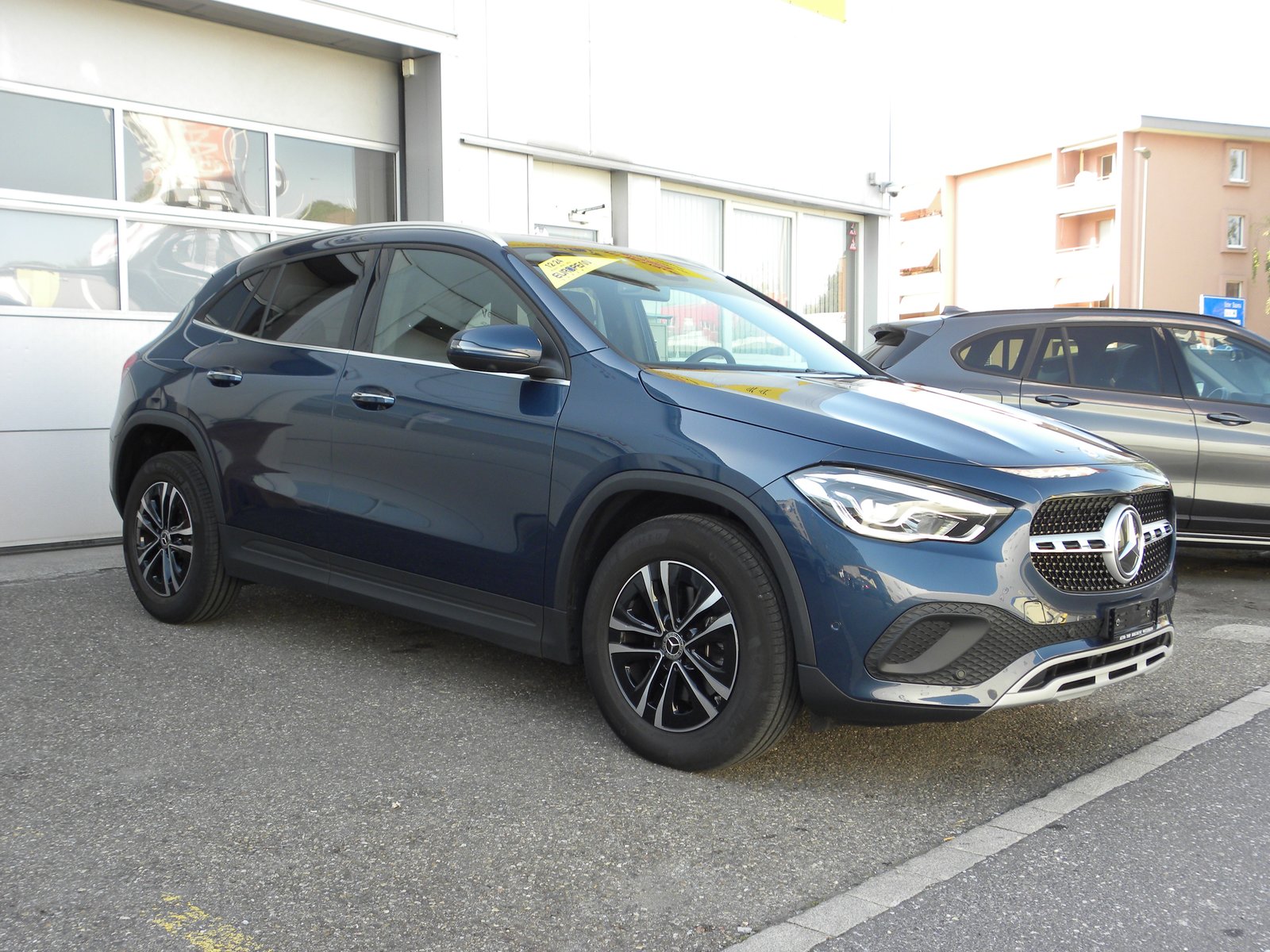 MERCEDES-BENZ GLA 200 4Matic Style 8G-DCT, Petrol, Second hand / Used, Automatic - 2