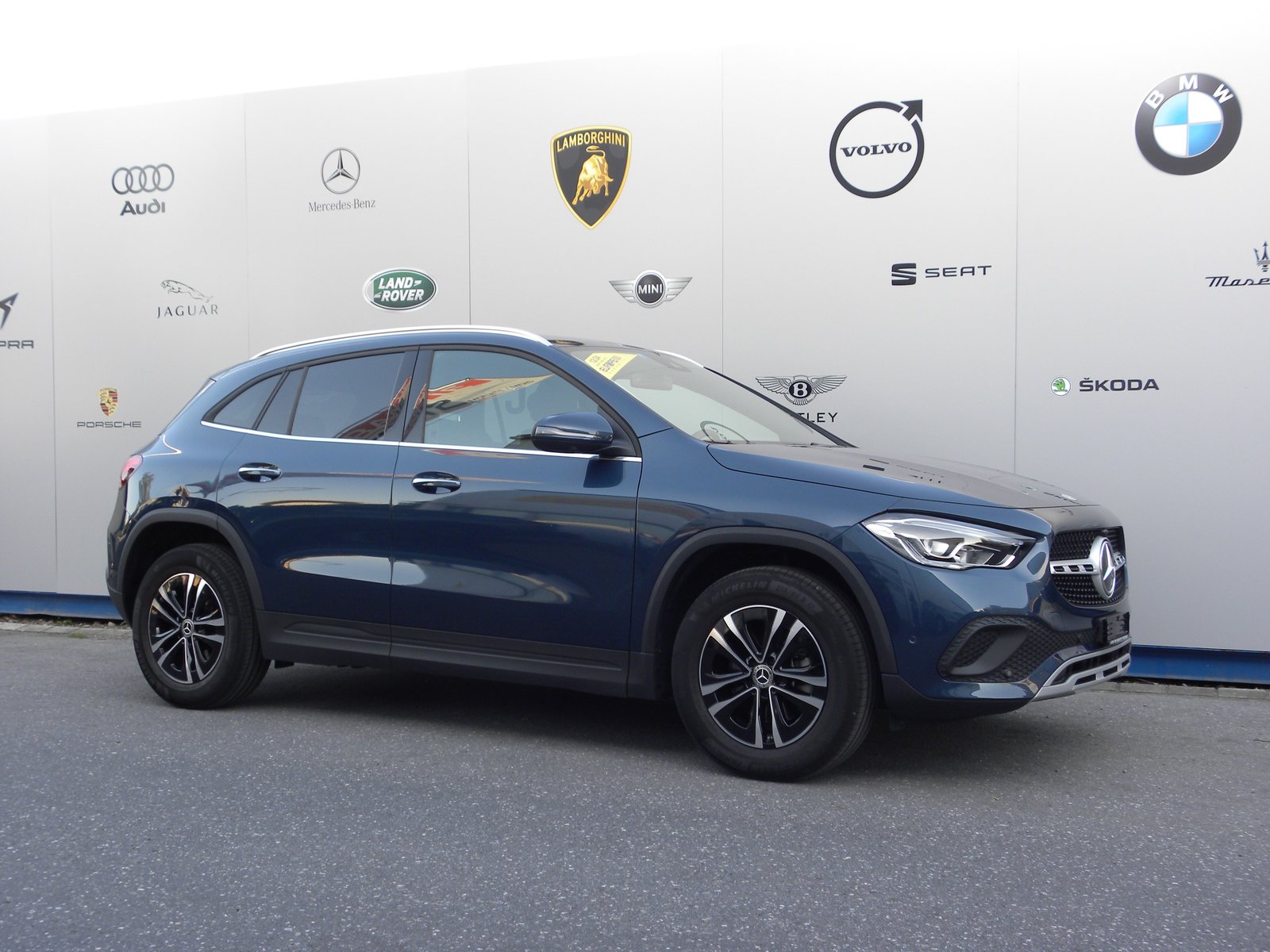 MERCEDES-BENZ GLA 200 4Matic Style 8G-DCT, Petrol, Second hand / Used, Automatic - 4