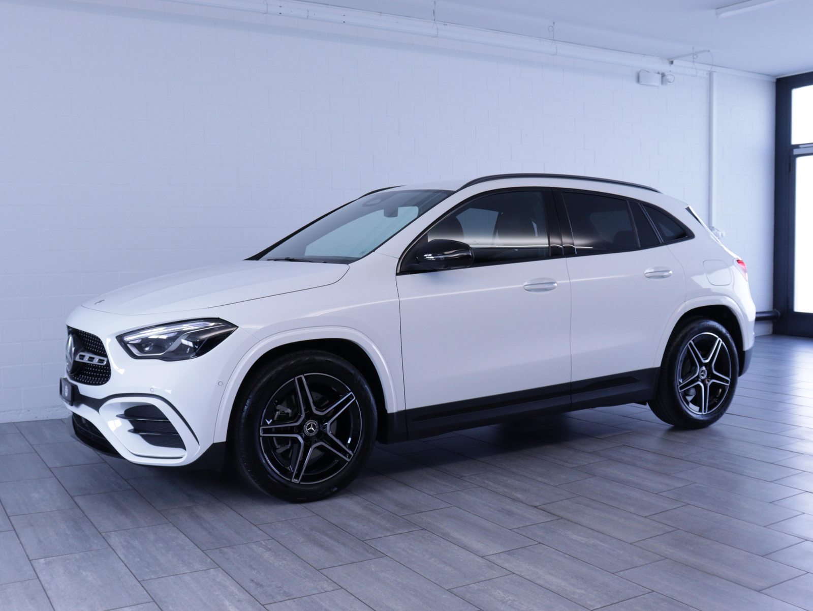 MERCEDES-BENZ GLA 200 Night Star AMG Line, Mild-Hybrid Petrol/Electric, Second hand / Used, Automatic - 2