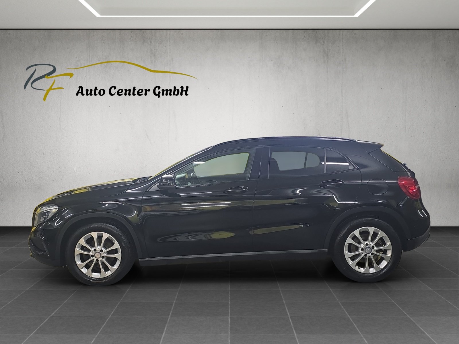 MERCEDES-BENZ GLA 200 CDI Swiss Star Edition Urban 4Matic 7G, Diesel, Occasioni / Usate, Automatico - 3