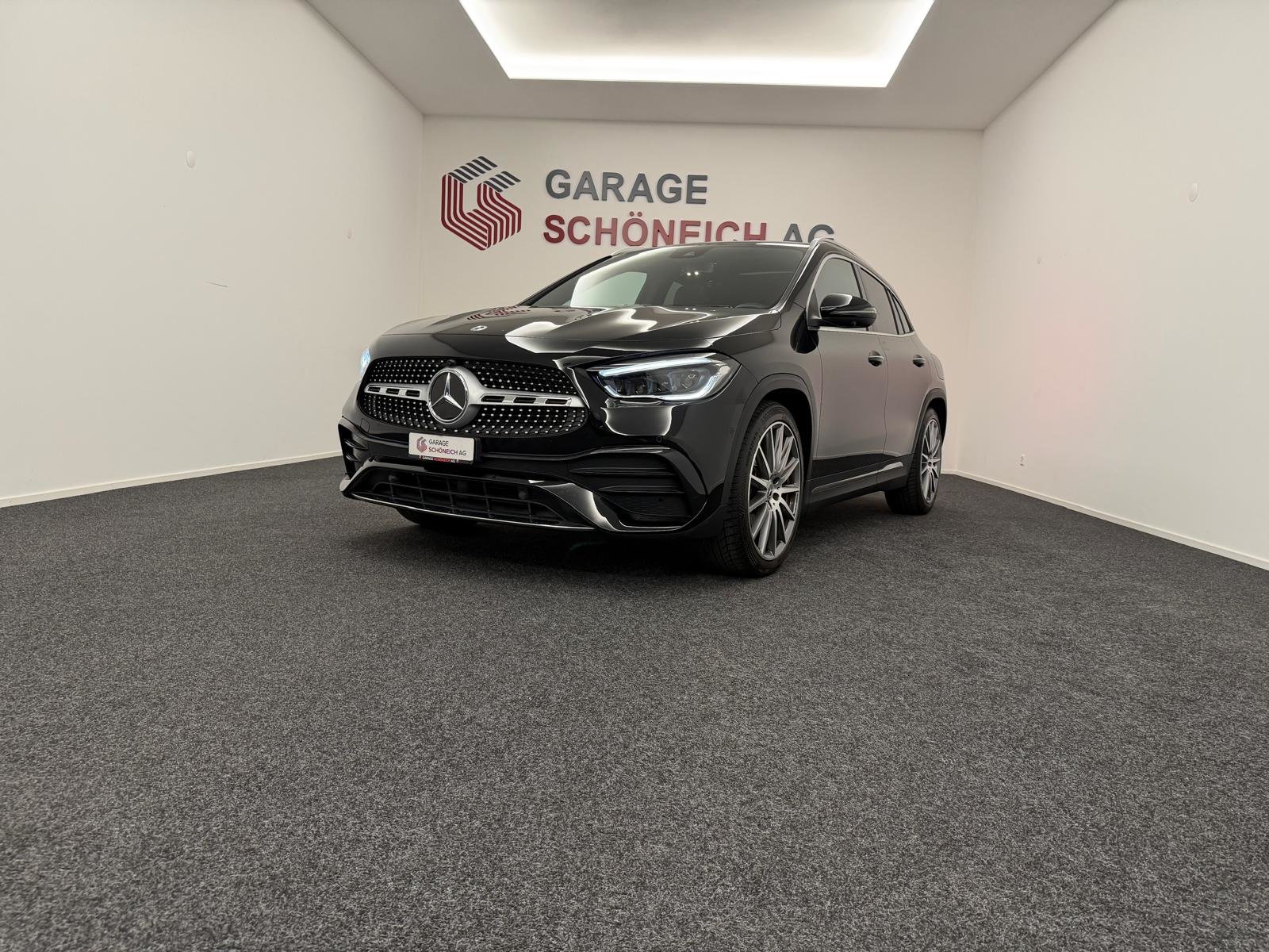 MERCEDES-BENZ GLA 200 4Matic AMG Line 8G-DCT