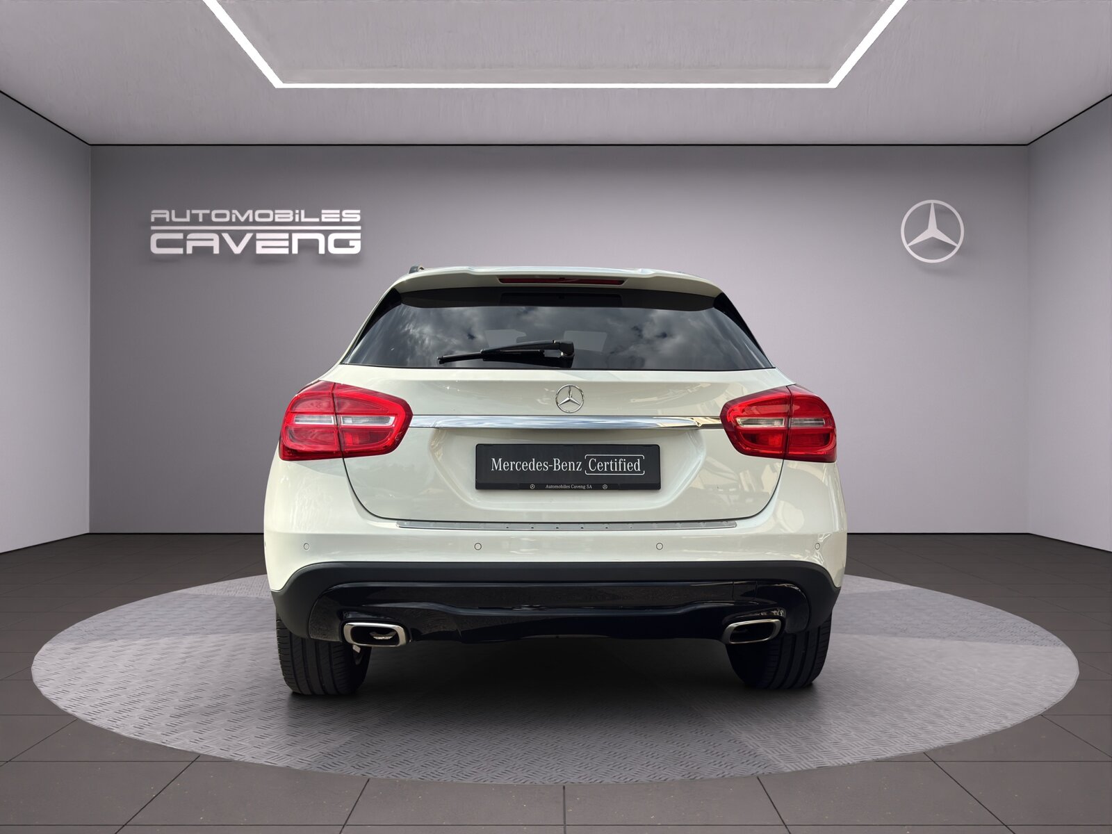 MERCEDES-BENZ GLA 200 Night Star 7G-DCT, Petrol, Second hand / Used, Automatic - 4