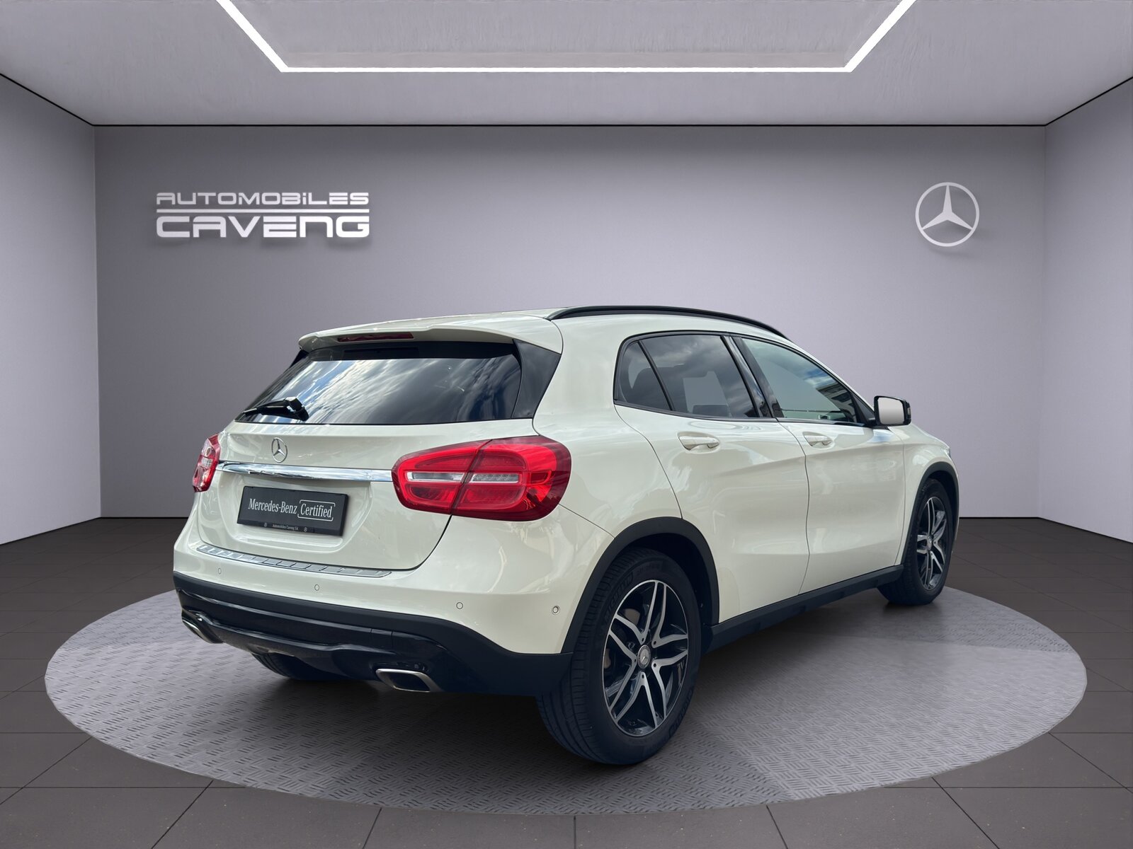 MERCEDES-BENZ GLA 200 Night Star 7G-DCT, Petrol, Second hand / Used, Automatic - 5