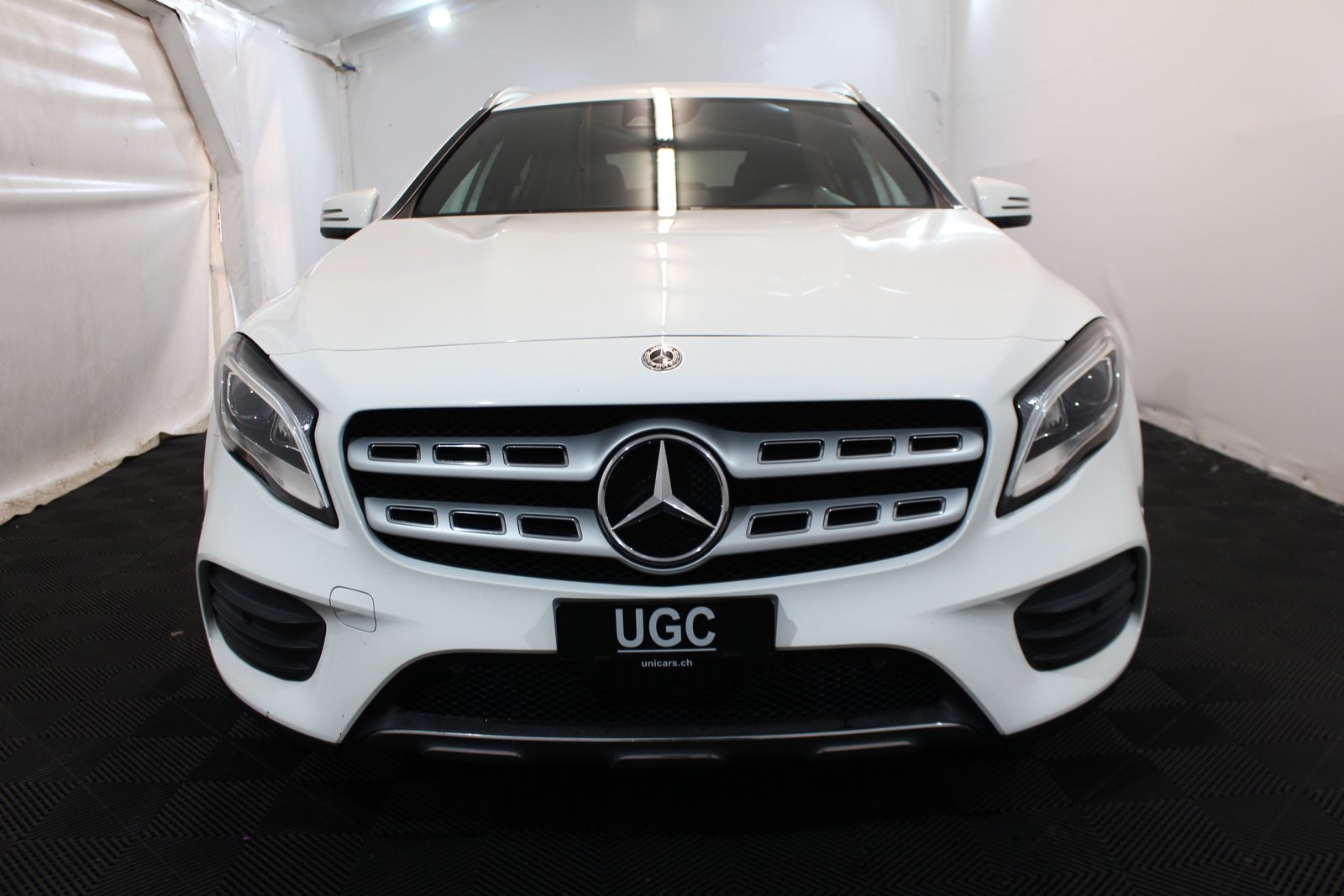 MERCEDES-BENZ GLA 200 Night Star, Essence, Occasion / Utilisé, Automatique - 2