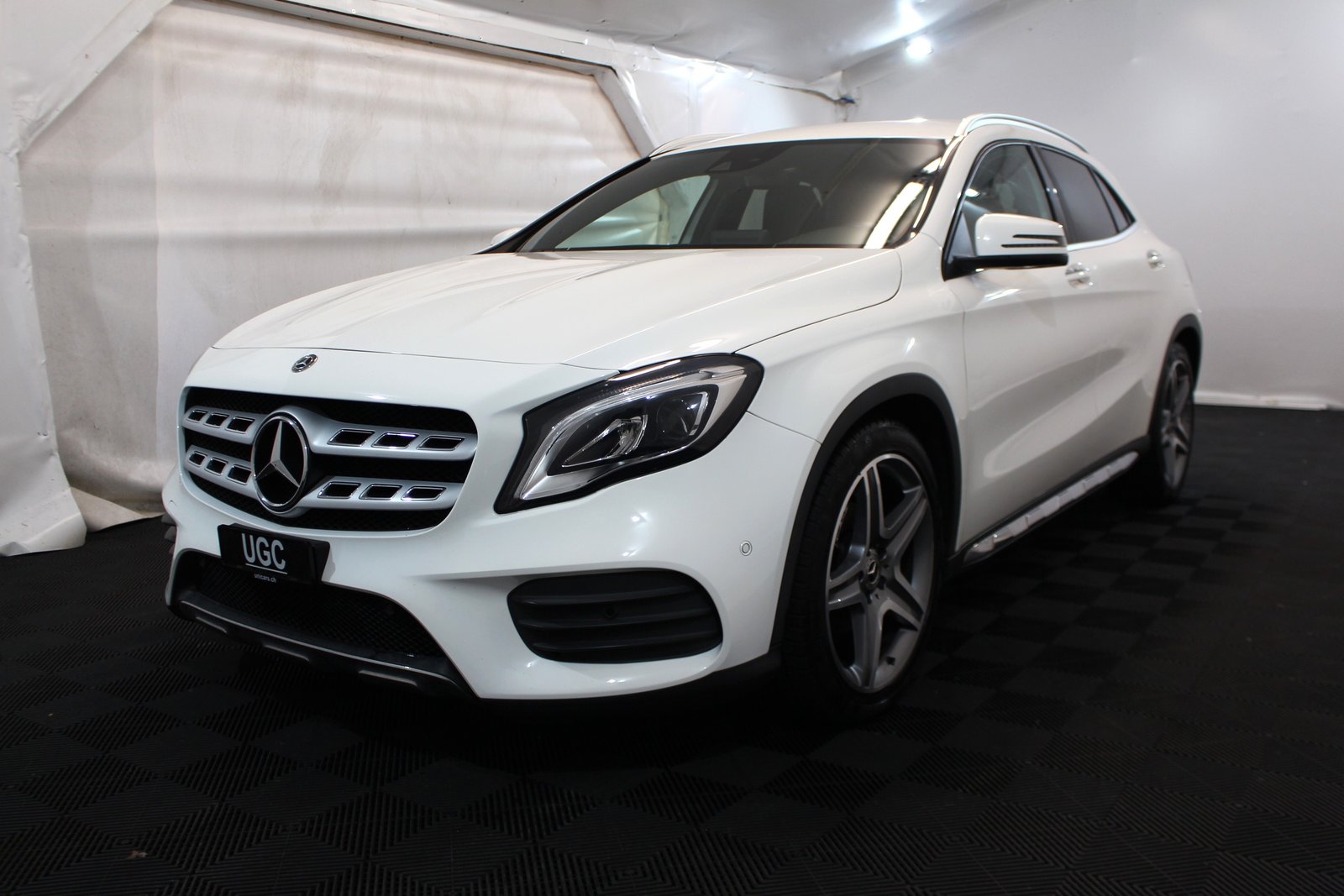 MERCEDES-BENZ GLA 200 Night Star, Essence, Occasion / Utilisé, Automatique - 3