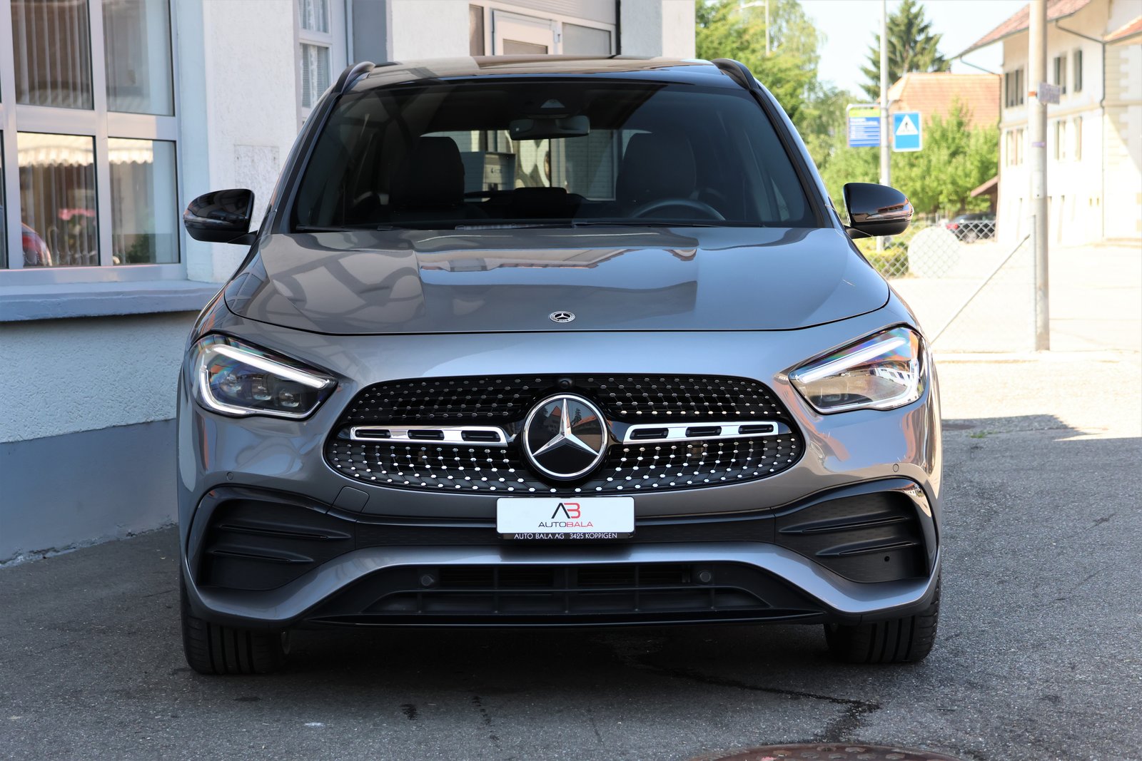 MERCEDES-BENZ GLA 200d AMG Line 8G-DCT, Diesel, Occasion / Gebraucht, Automatik - 2