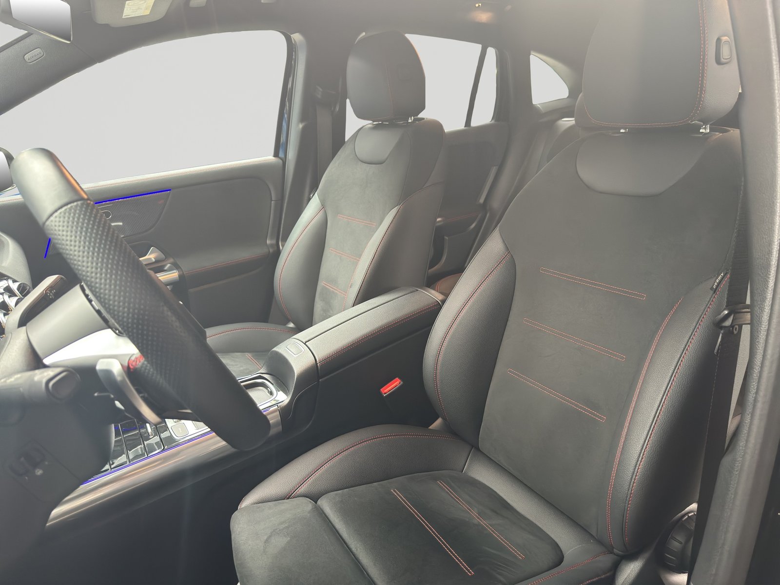MERCEDES-BENZ GLA 200 7G-DCT AMG Edition, Mild-Hybrid Benzin/Elektro, Occasion / Gebraucht, Automatik - 6