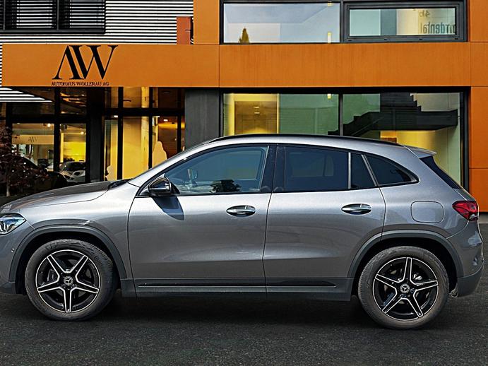 MERCEDES-BENZ GLA 200 AMG Line 4matic / CH Fahrzeug mit Grat, Essence, Occasion / Utilisé, Automatique