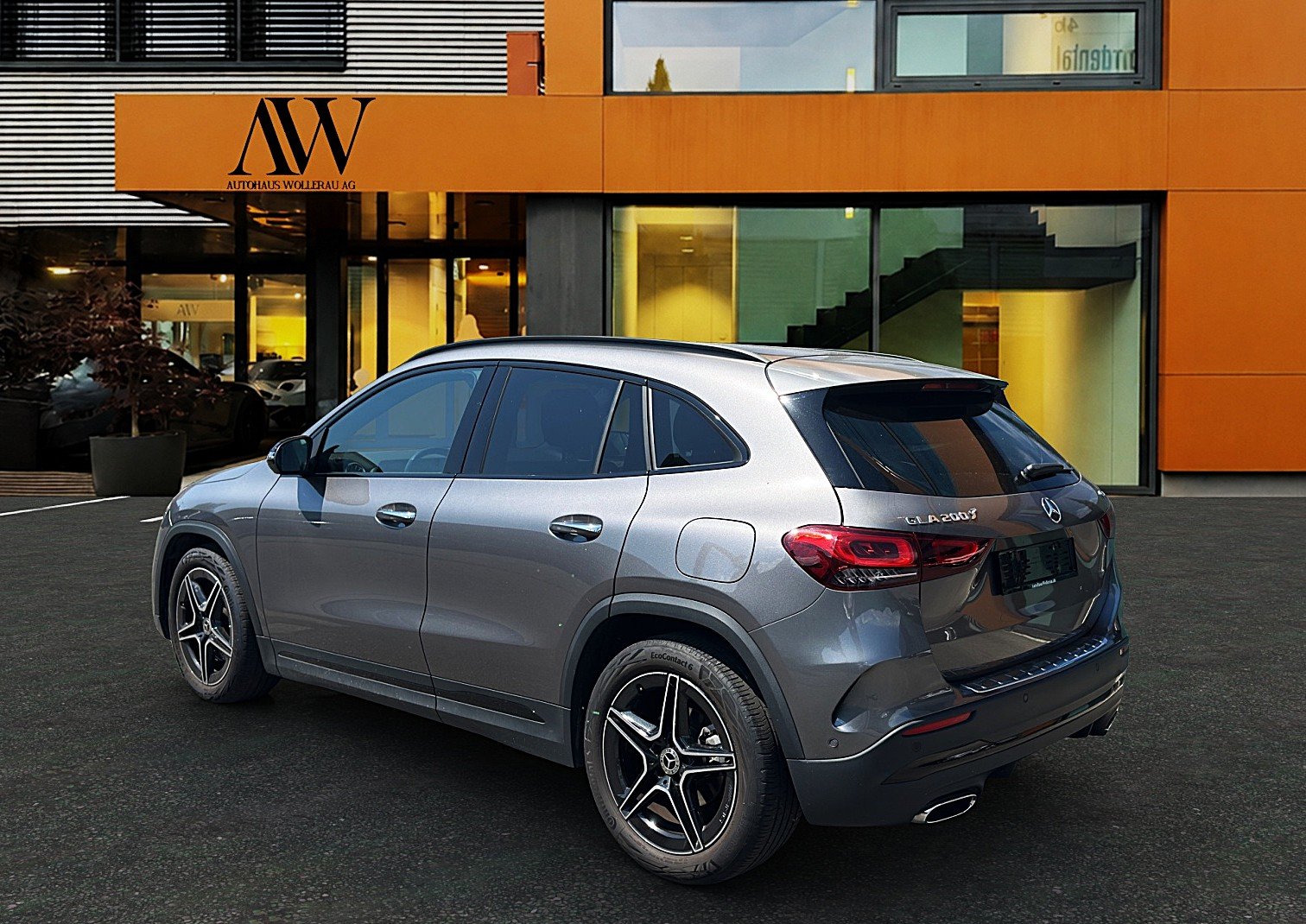 MERCEDES-BENZ GLA 200 AMG Line 4matic / CH Fahrzeug mit Grat, Benzin, Occasion / Gebraucht, Automatik - 2