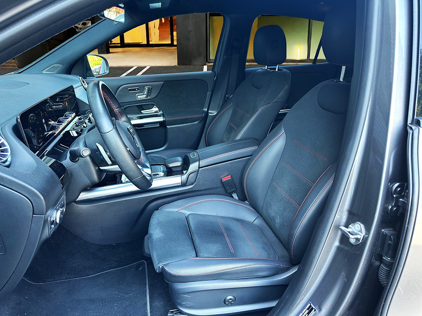 MERCEDES-BENZ GLA 200 AMG Line 4matic / CH Fahrzeug mit Grat, Benzin, Occasion / Gebraucht, Automatik - 7