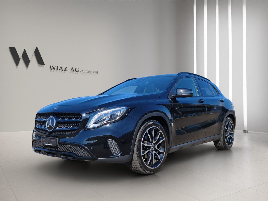 MERCEDES-BENZ GLA 200 Urban