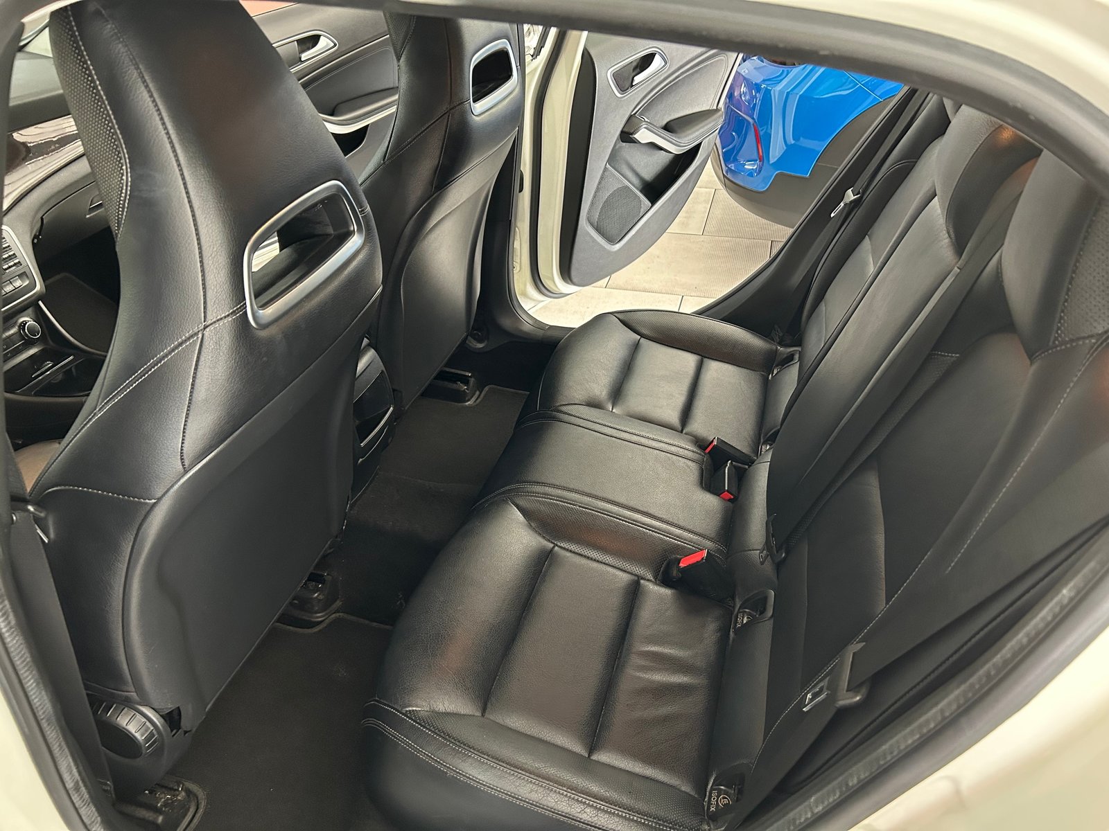 MERCEDES-BENZ GLA 200 Style 7G-DCT, Benzin, Occasion / Gebraucht, Automatik - 5