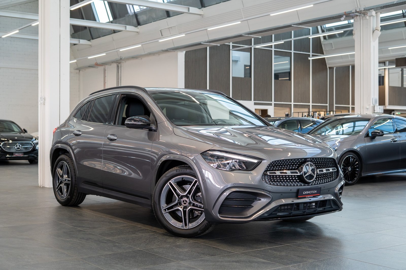 MERCEDES-BENZ GLA 200 Night Star AMG Line / Rückfahrkamera, Benzina, Occasioni / Usate, Automatico - 3