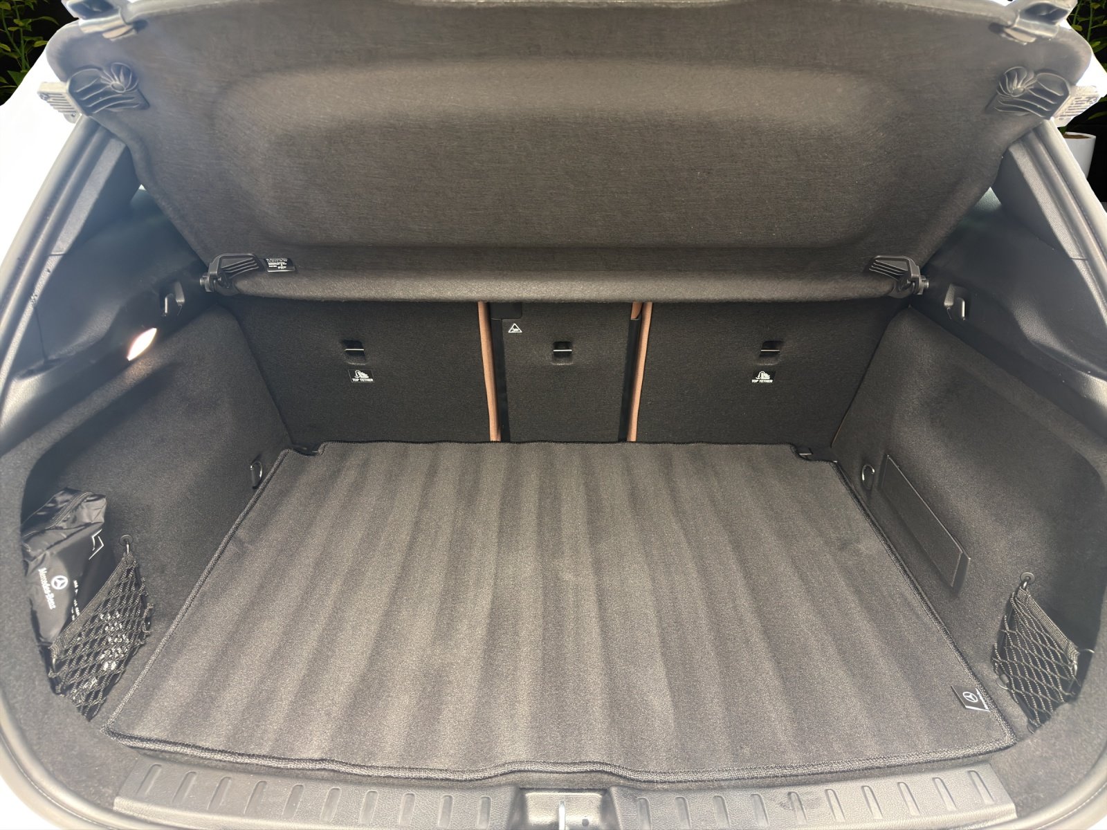 MERCEDES-BENZ GLA 200 7G-DCT, Hybride Léger Essence/Électricité, Occasion / Utilisé, Automatique - 6