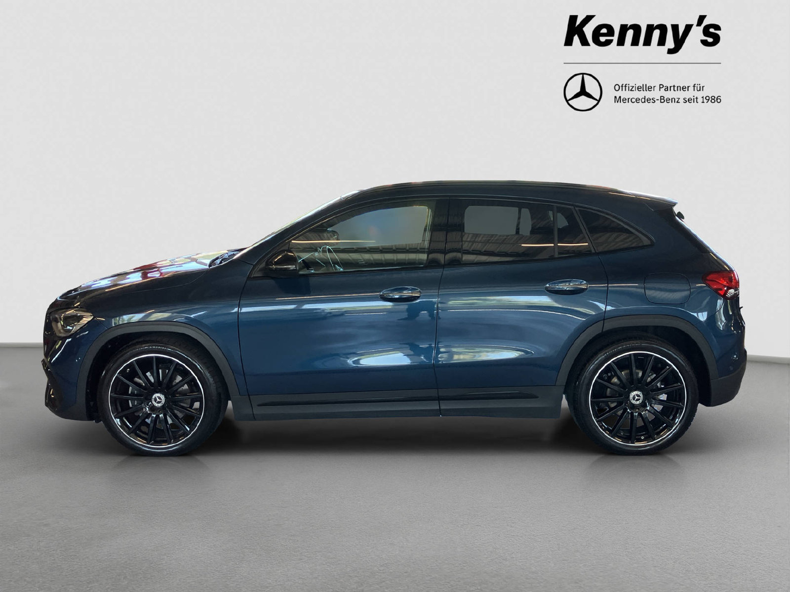MERCEDES-BENZ GLA 200 AMG Line 4MATIC, Petrol, Second hand / Used, Automatic - 3