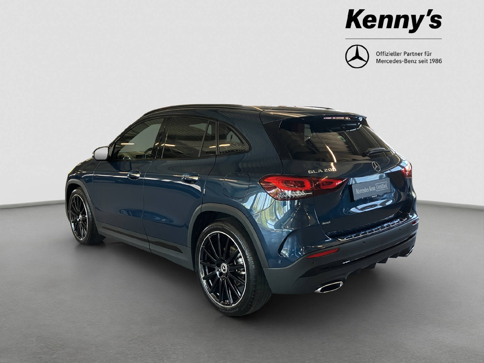MERCEDES-BENZ GLA 200 AMG Line 4MATIC, Petrol, Second hand / Used, Automatic - 4