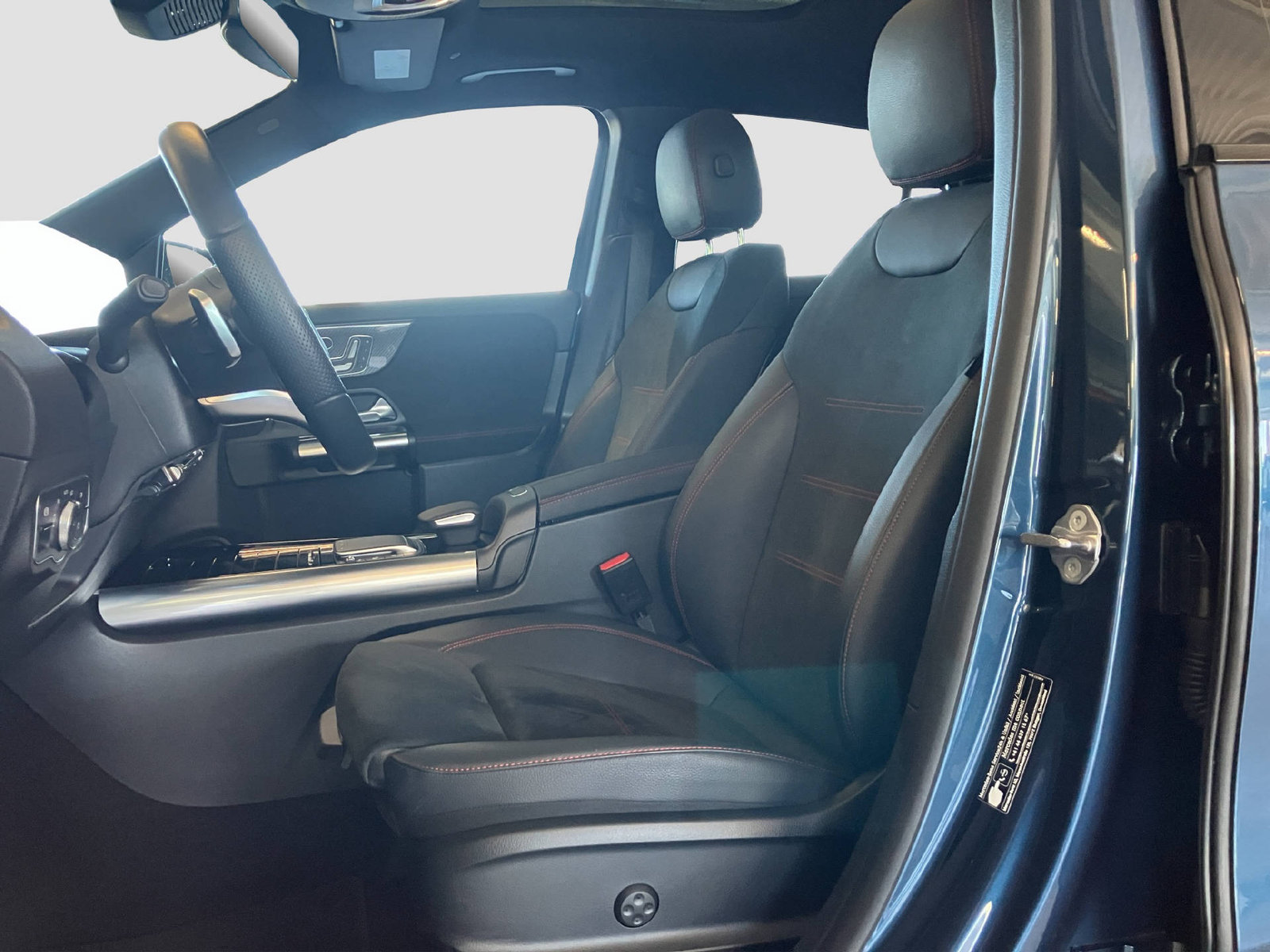 MERCEDES-BENZ GLA 200 AMG Line 4MATIC, Petrol, Second hand / Used, Automatic - 7