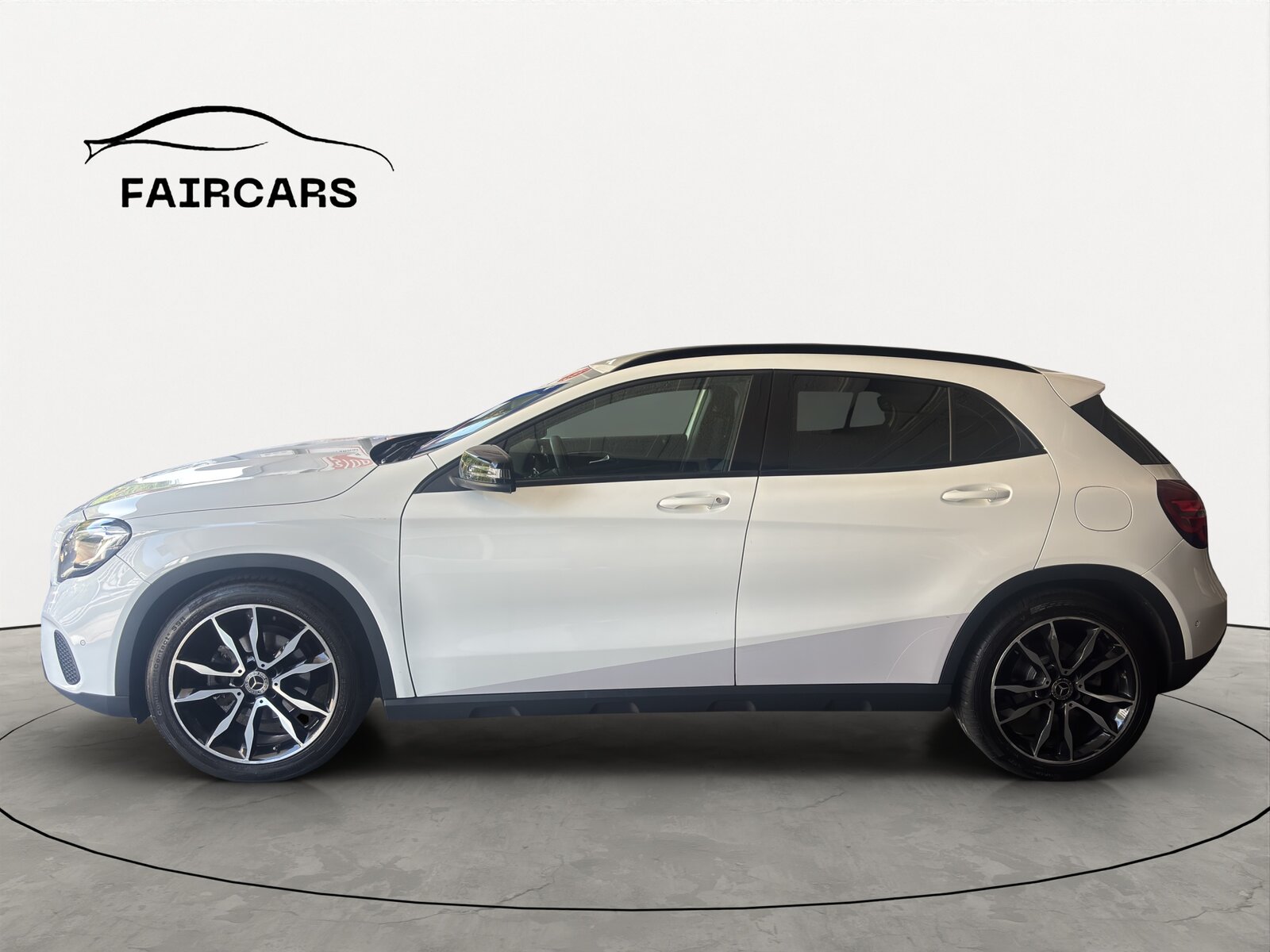 MERCEDES-BENZ GLA 200 Night Star 7G-DCT, Petrol, Second hand / Used, Automatic - 3