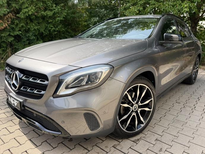 MERCEDES-BENZ GLA 200 Night Star 7G-DCT, Benzina, Occasioni / Usate, Automatico