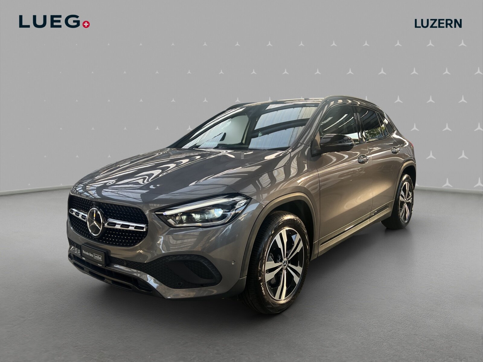 MERCEDES-BENZ GLA 200 Progressive 7G-DCT