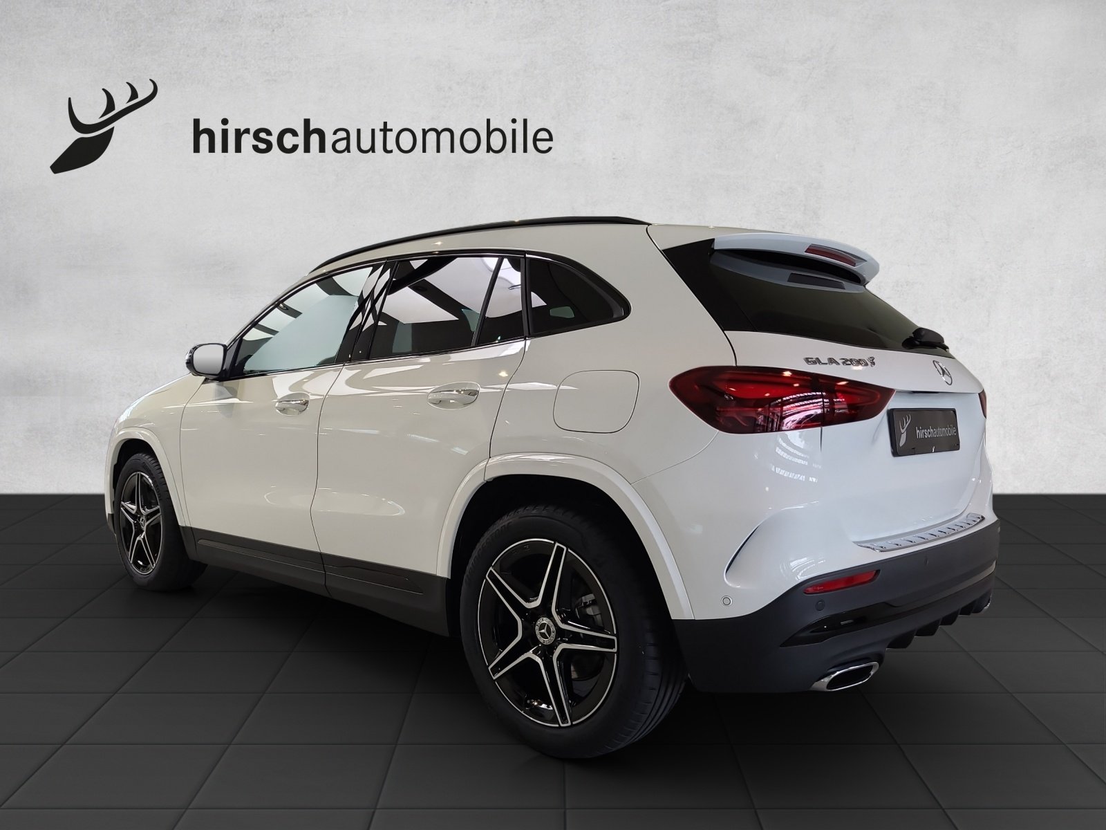 MERCEDES-BENZ GLA 200 Night Star 7G-D, Petrol, Ex-demonstrator, Automatic - 2