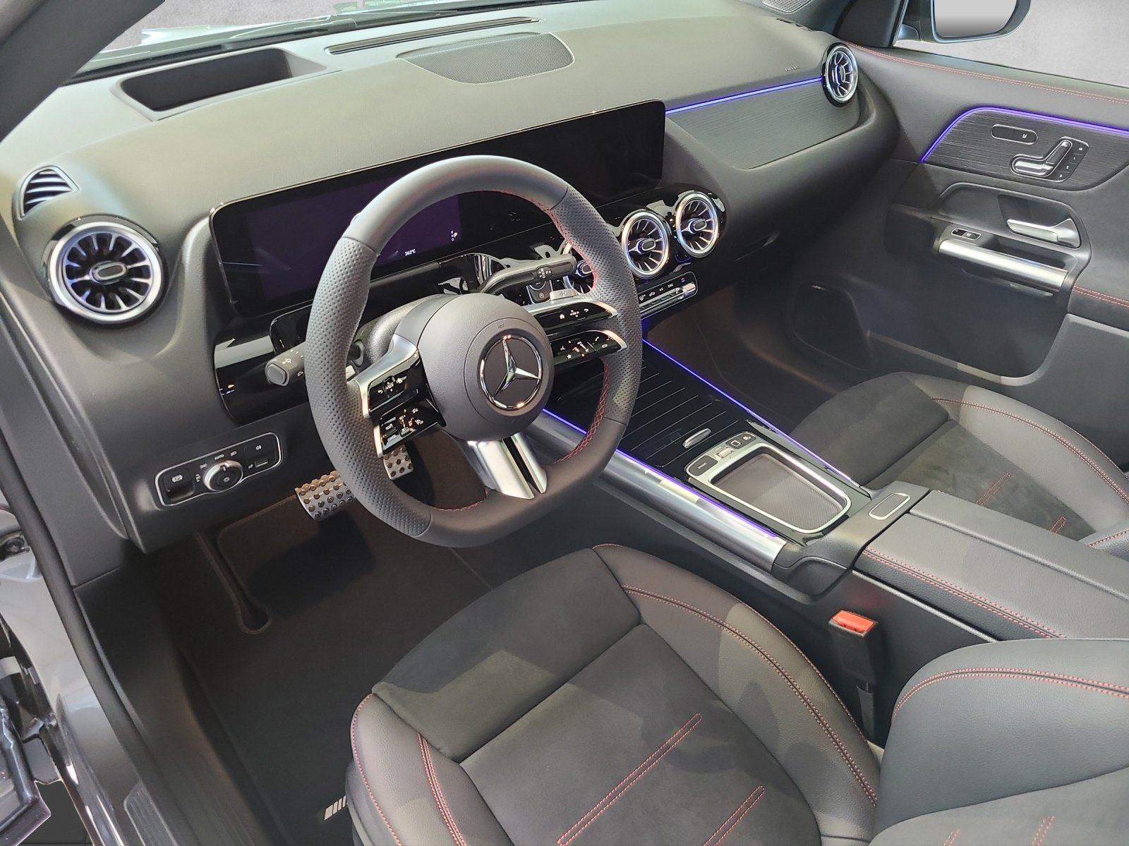 MERCEDES-BENZ GLA 200 Night Star 7G-D, Essence, Voiture nouvelle, Automatique - 7