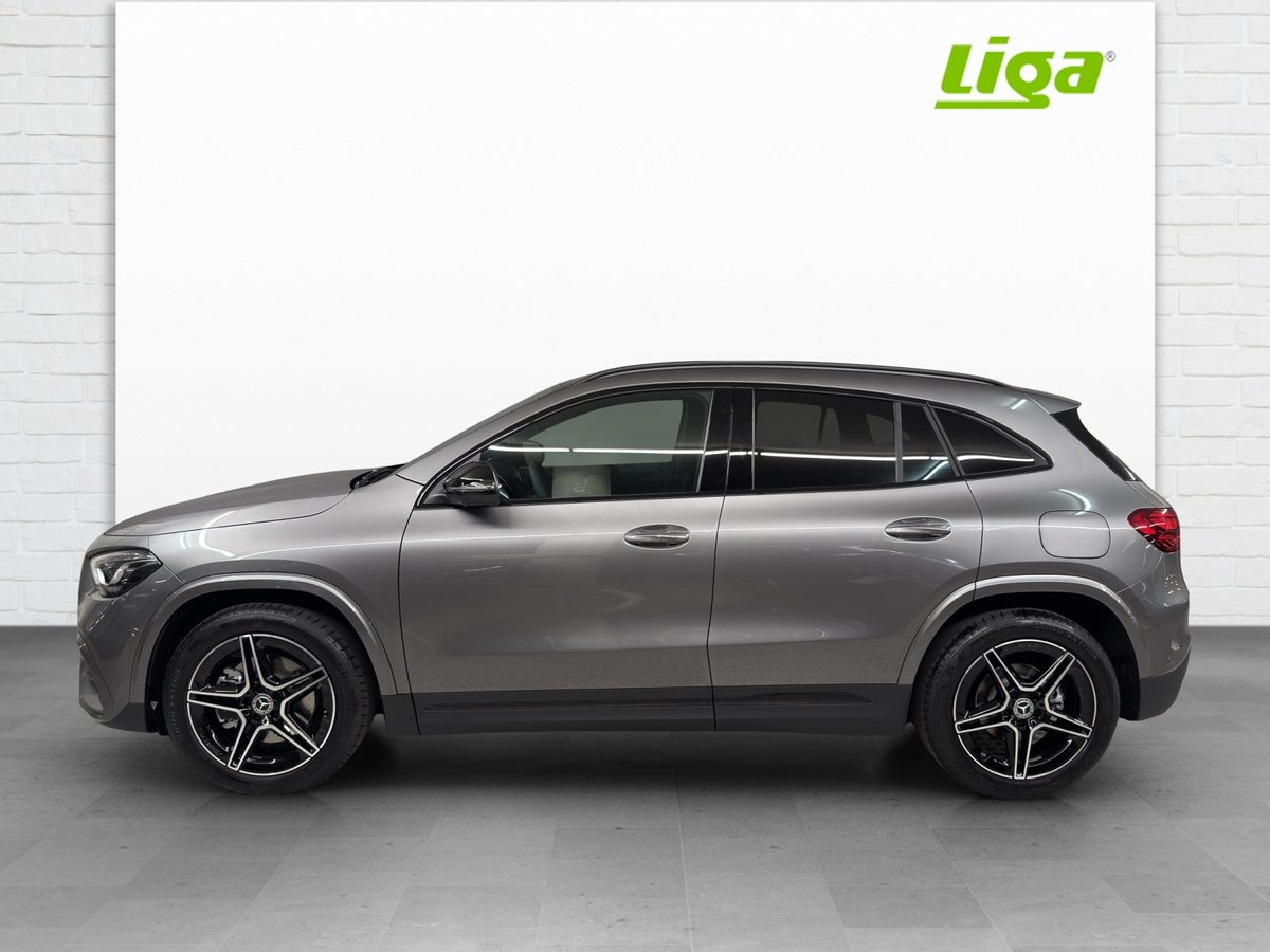 MERCEDES-BENZ GLA 200 AMG Line Night Star