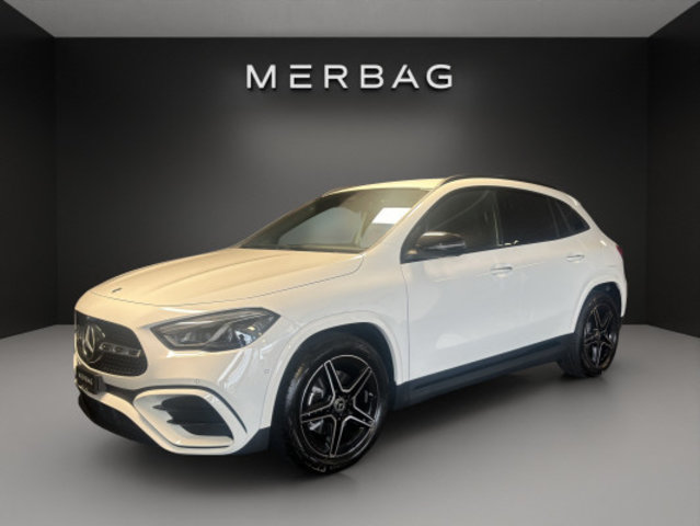 MERCEDES-BENZ GLA 200 Night Star 7G-D