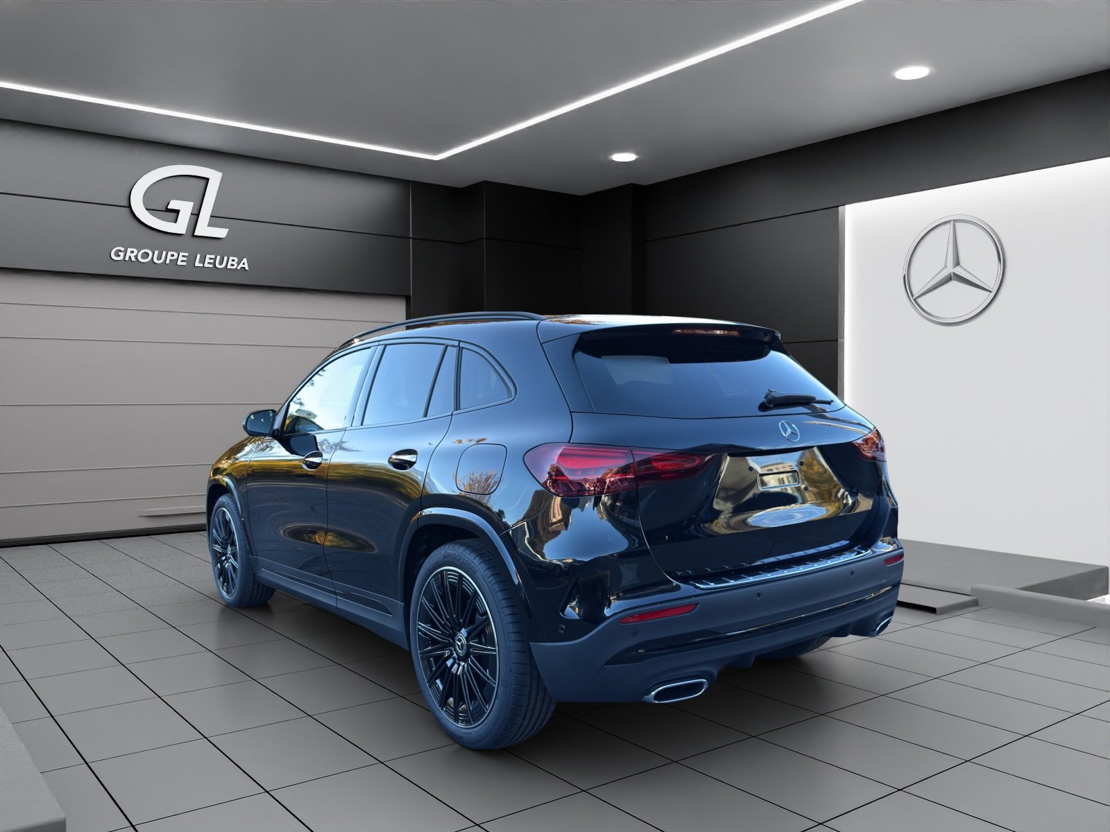 MERCEDES-BENZ GLA 200 7G-DCT, Hybride Leggero Benzina/Elettrica, Auto nuove, Automatico - 4
