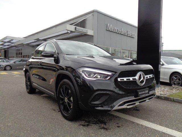 MERCEDES-BENZ GLA 200d Progress. 4Matic, Diesel, Second hand / Used, Automatic