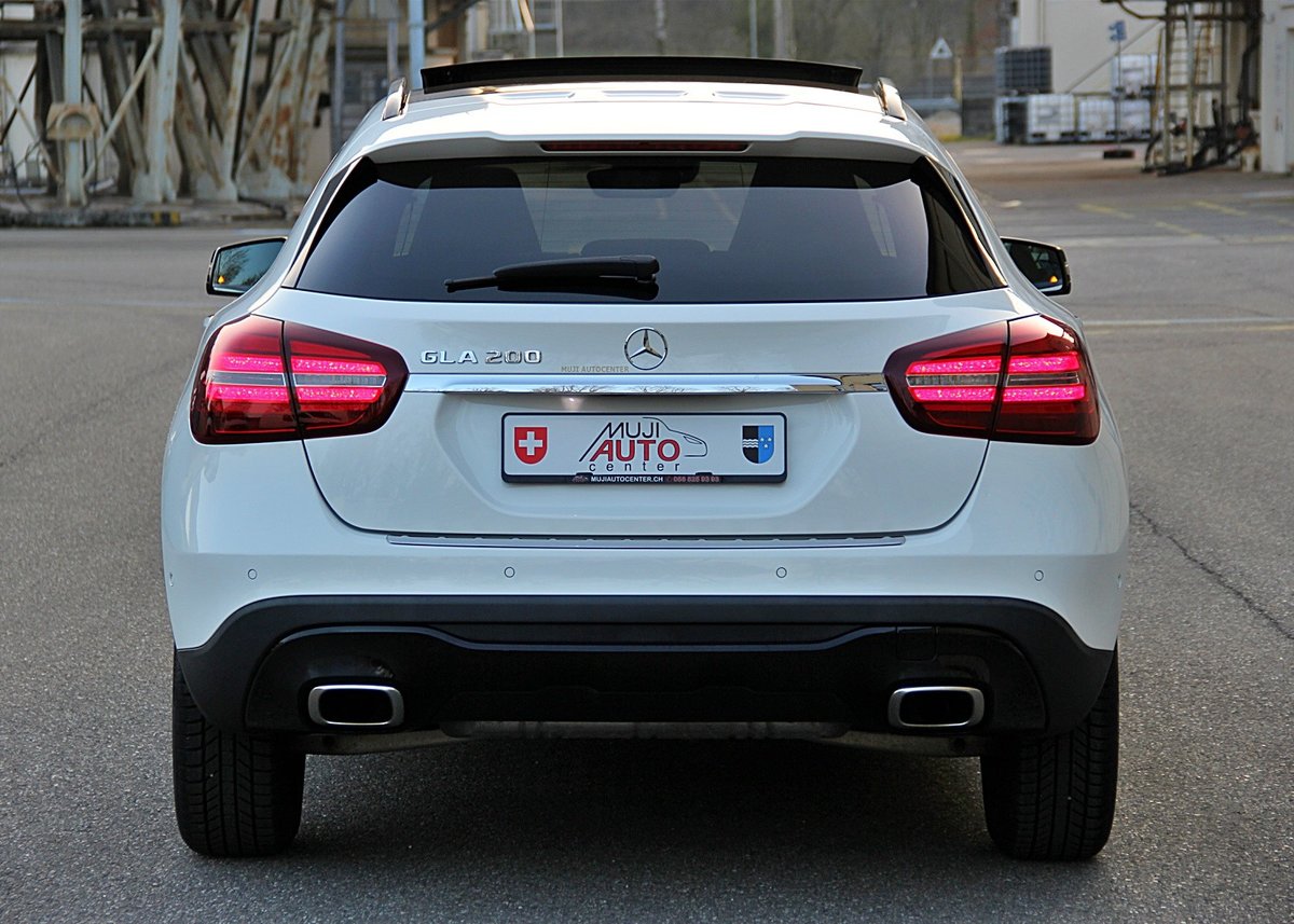 MERCEDES-BENZ GLA 200 Urban 7G-DCT, Essence, Occasion / Utilisé, Automatique - 4