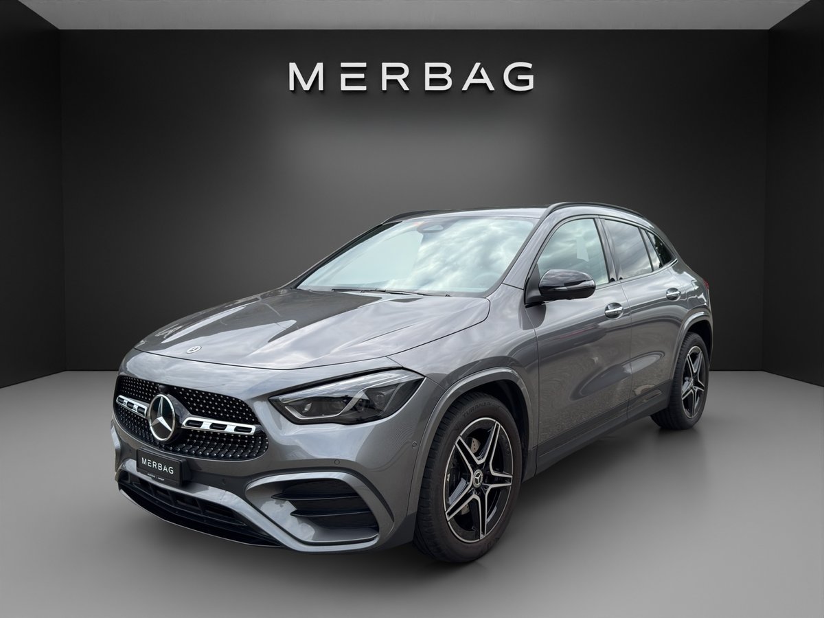 MERCEDES-BENZ GLA 200 7G-DCT