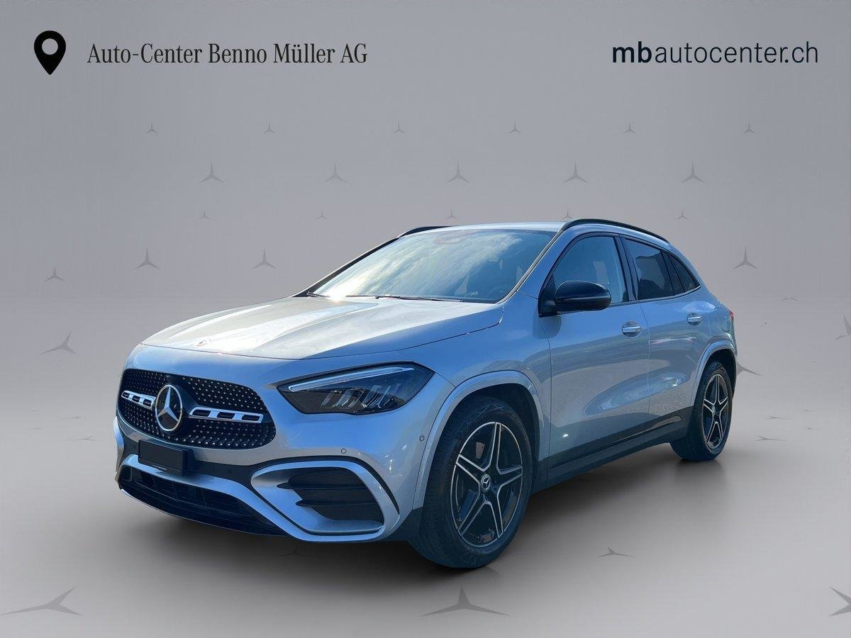 MERCEDES-BENZ GLA 200 AMG Line
