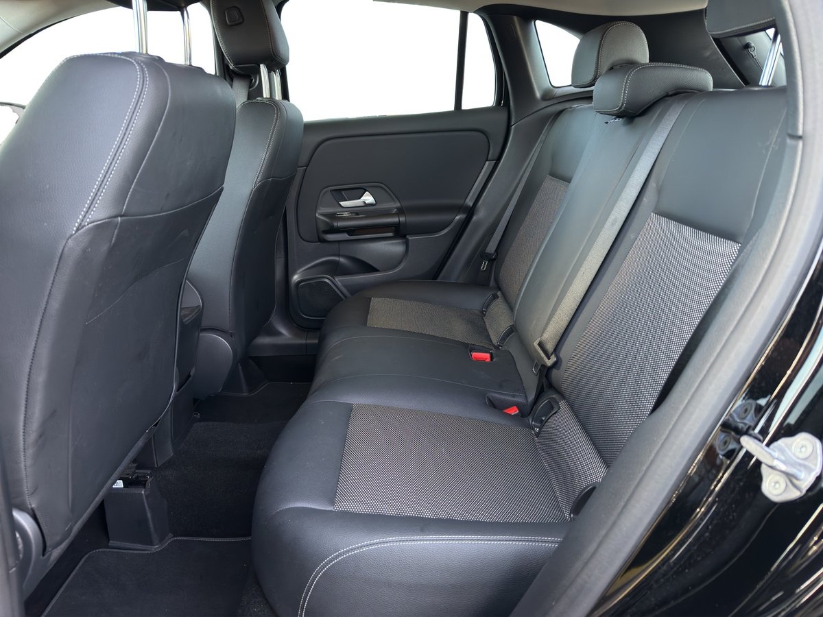 MERCEDES-BENZ GLA 200 7G-DCT, Benzina, Occasioni / Usate, Automatico - 7