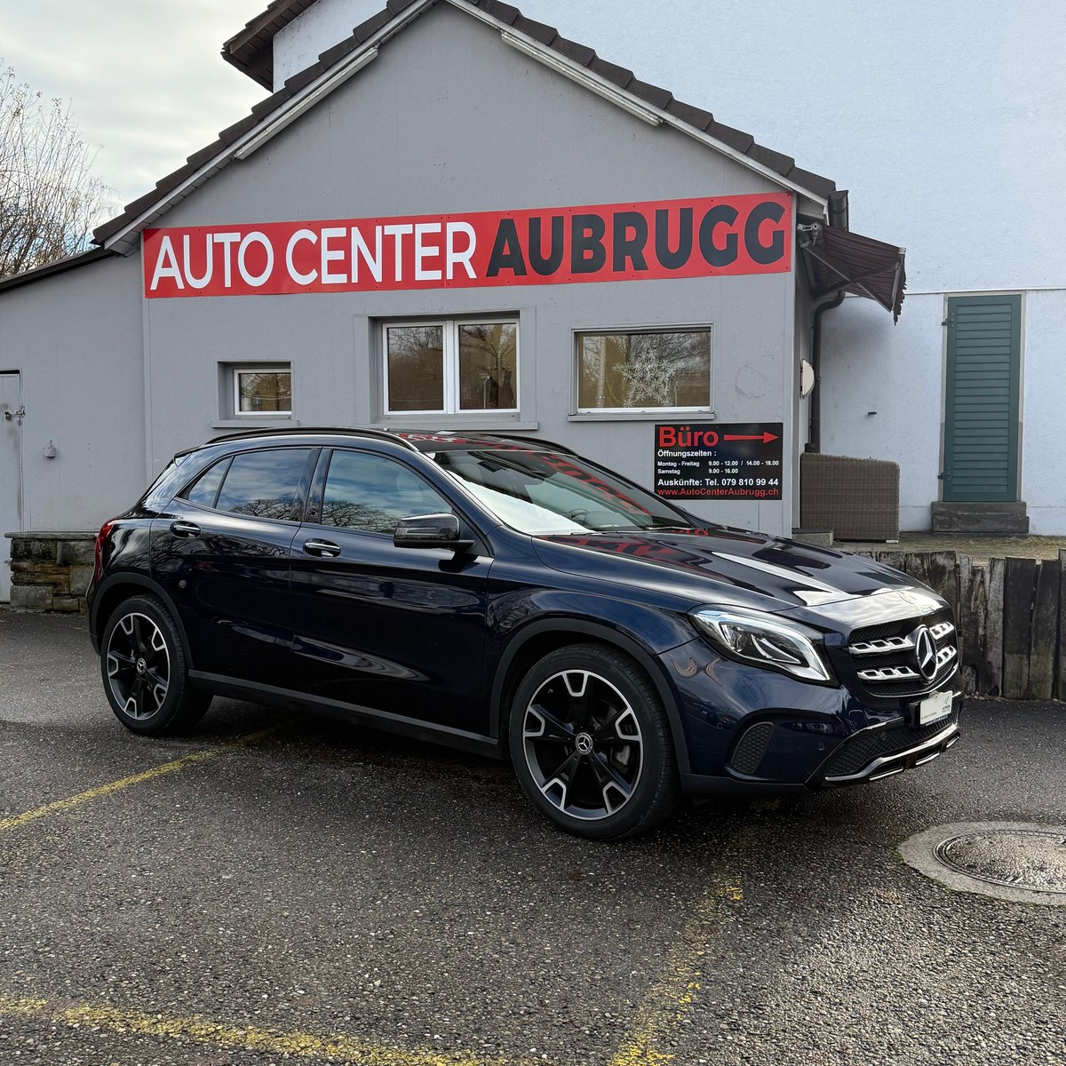 MERCEDES-BENZ GLA 200 Night Star 7G-DCT *PANORAMA-DACH / CH-FAHRZEUG MIT G
