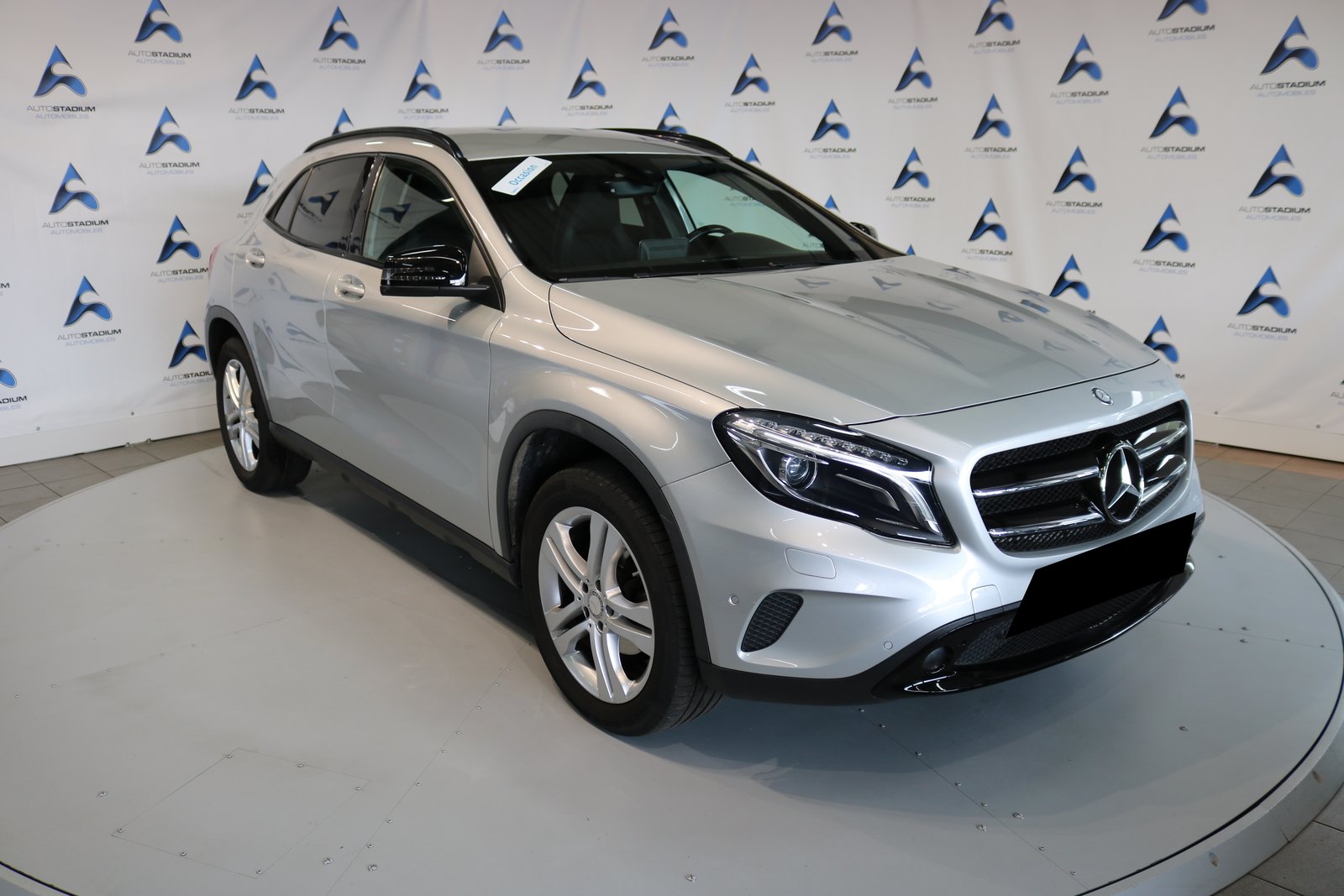 MERCEDES-BENZ GLA 200 Urban 7G-DCT