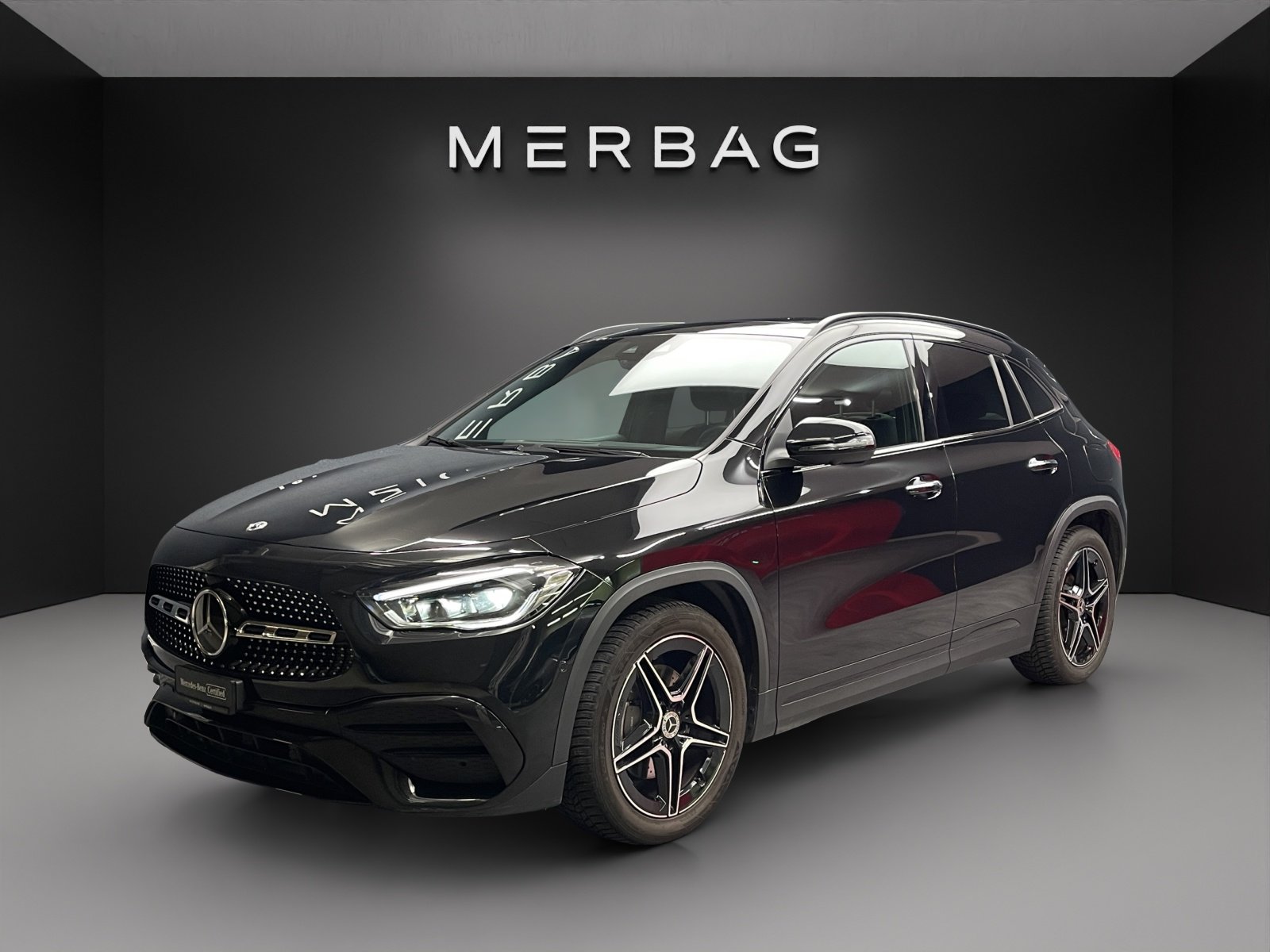 MERCEDES-BENZ GLA 200 4M AMG Line 8G-D