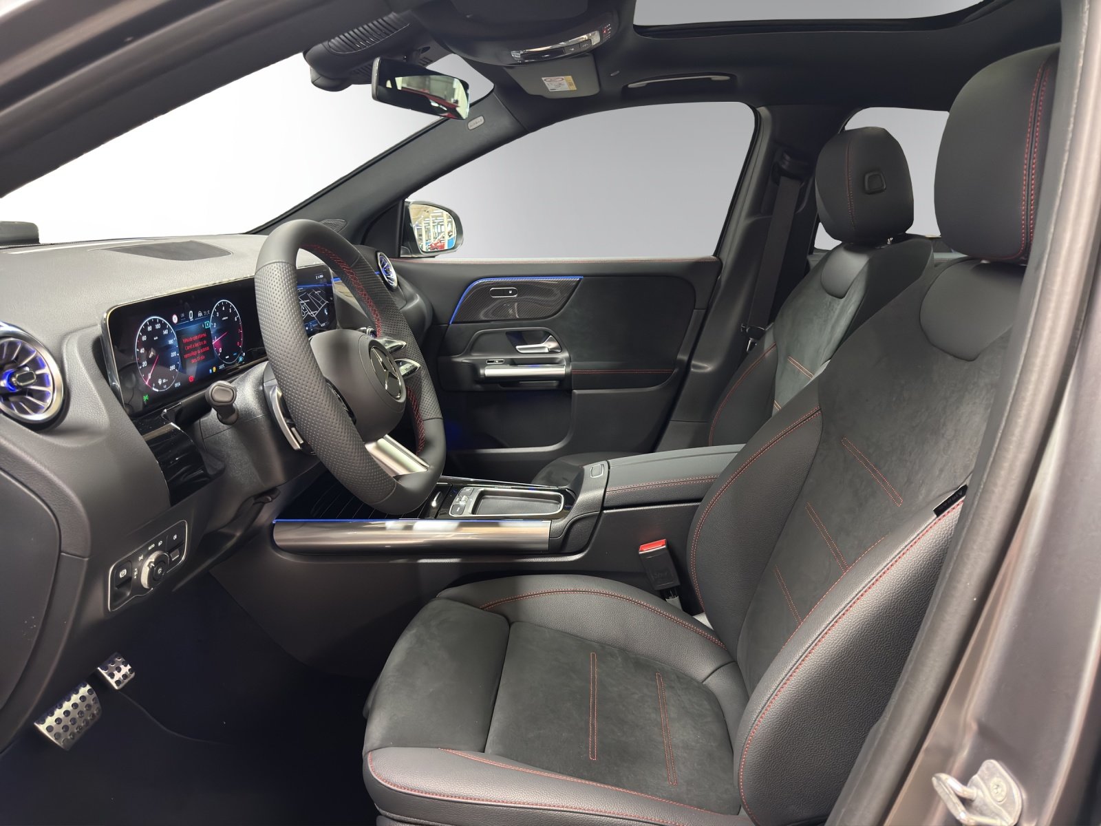 MERCEDES-BENZ GLA 200 Night Star 7G-DCT, Hybride Leggero Benzina/Elettrica, Auto dimostrativa, Automatico - 5