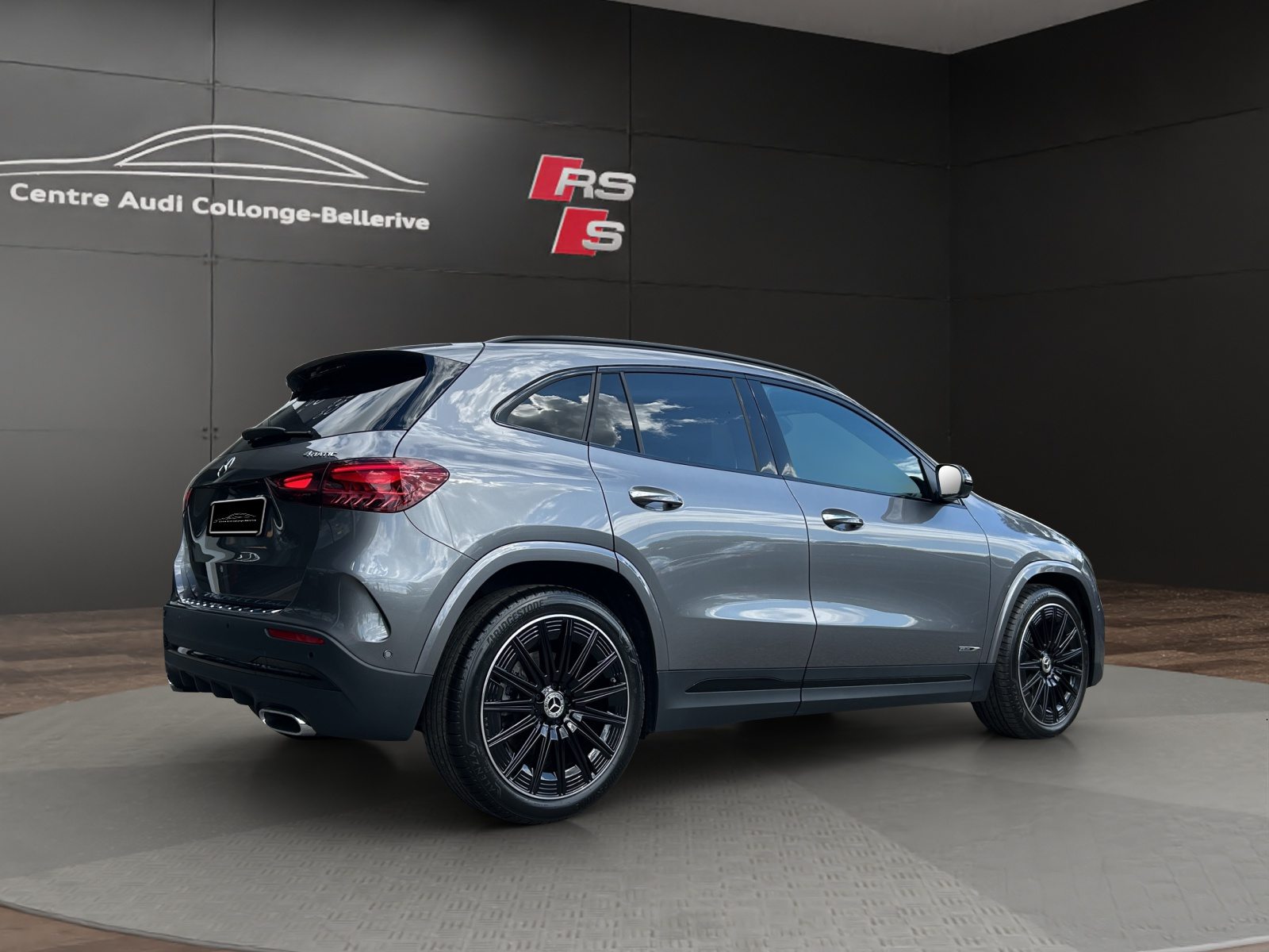 MERCEDES-BENZ GLA 220 4Matic 8G-DCT, Petrol, Second hand / Used, Automatic - 5
