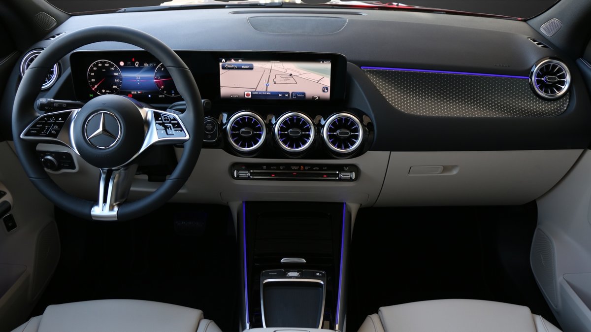MERCEDES-BENZ GLA 220d 4M Swiss Star, Diesel, New car, Automatic - 6