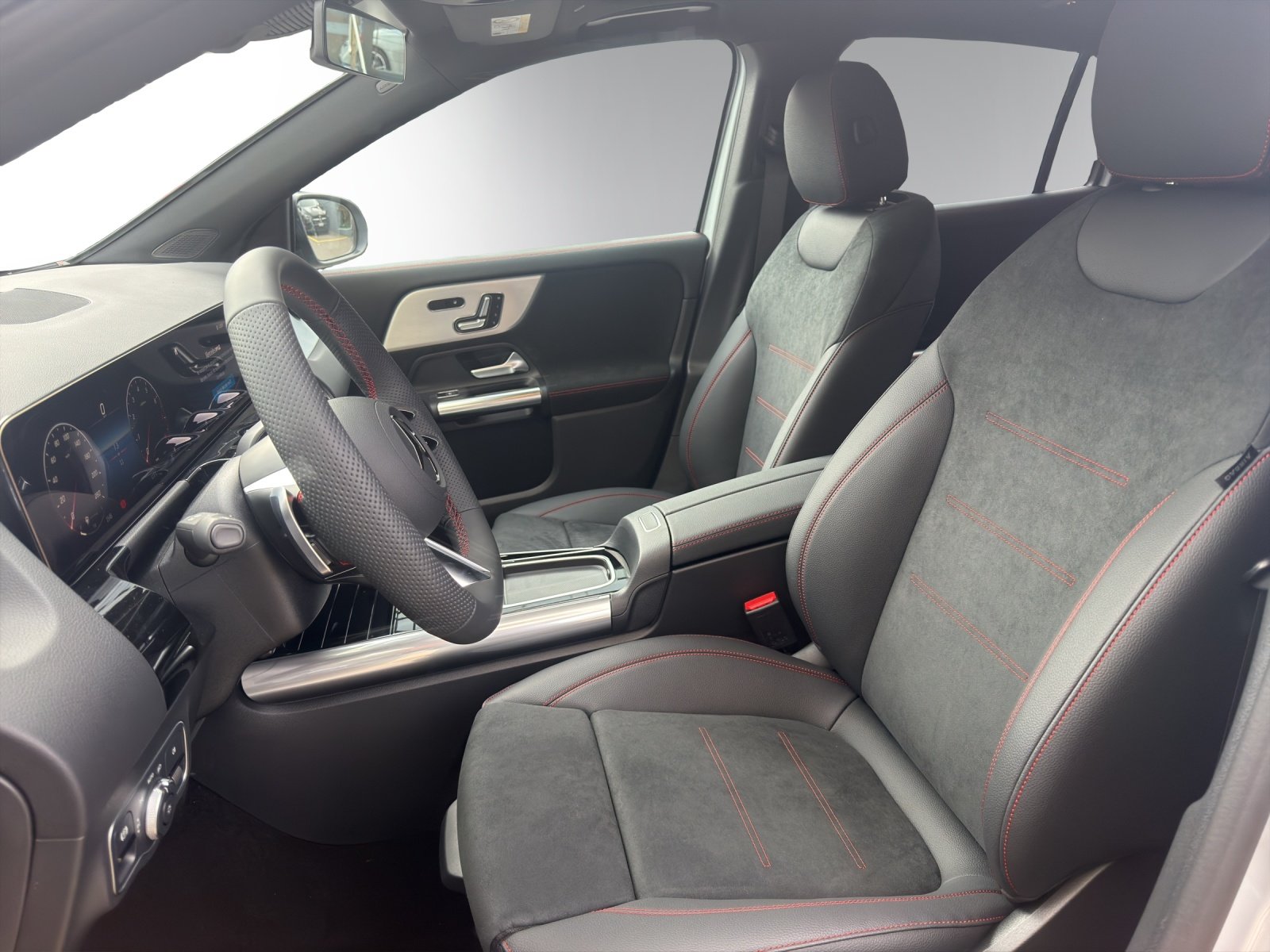 MERCEDES-BENZ GLA 220 4Matic 8G-DCT, Mild-Hybrid Benzin/Elektro, Neuwagen, Automatik - 5