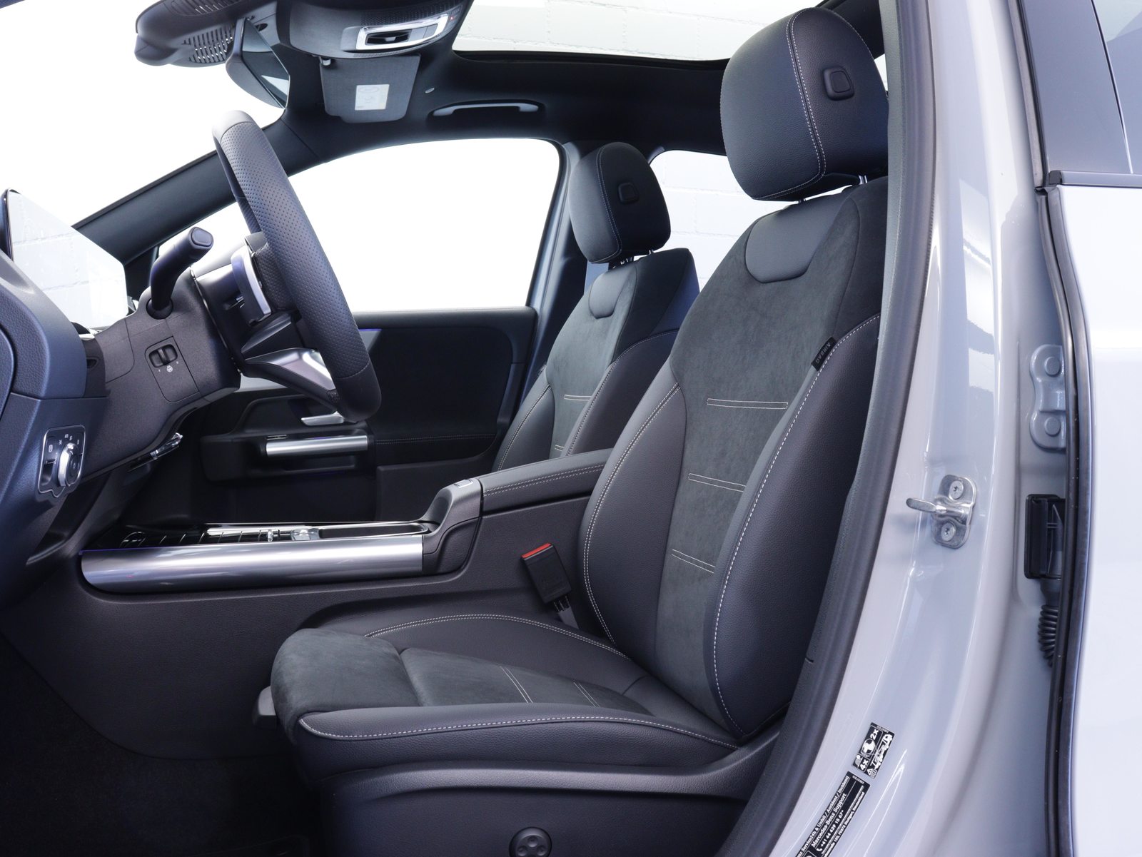 MERCEDES-BENZ GLA 220 d Swiss Star AMG Line 4matic, Diesel, Voiture nouvelle, Automatique - 7