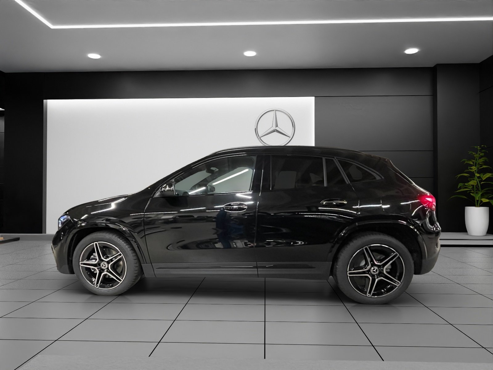 MERCEDES-BENZ GLA 220 4Matic 8G-DCT, Mild-Hybrid Petrol/Electric, New car, Automatic - 3