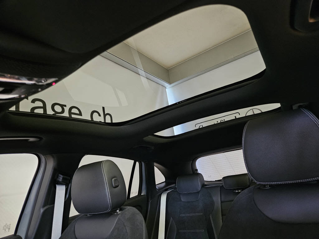 MERCEDES-BENZ GLA 220 d 4Matic AMG Line Swiss Star, Diesel, Auto nuove, Automatico - 6