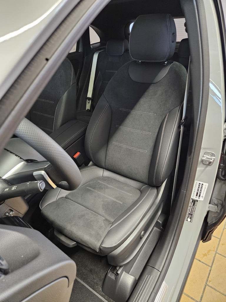 MERCEDES-BENZ GLA 220 4Matic AMG Line Special Edition, Hybride Leggero Benzina/Elettrica, Auto nuove, Automatico - 6