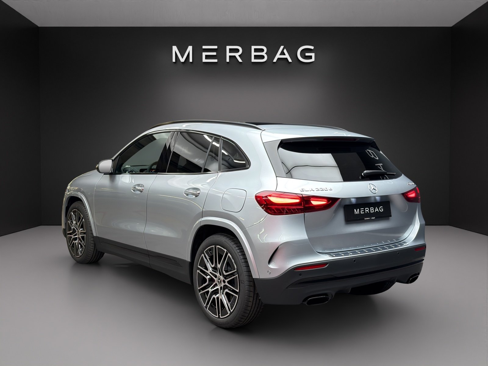 MERCEDES-BENZ GLA 220 d 4M Swiss Star, Diesel, Auto nuove, Automatico - 4