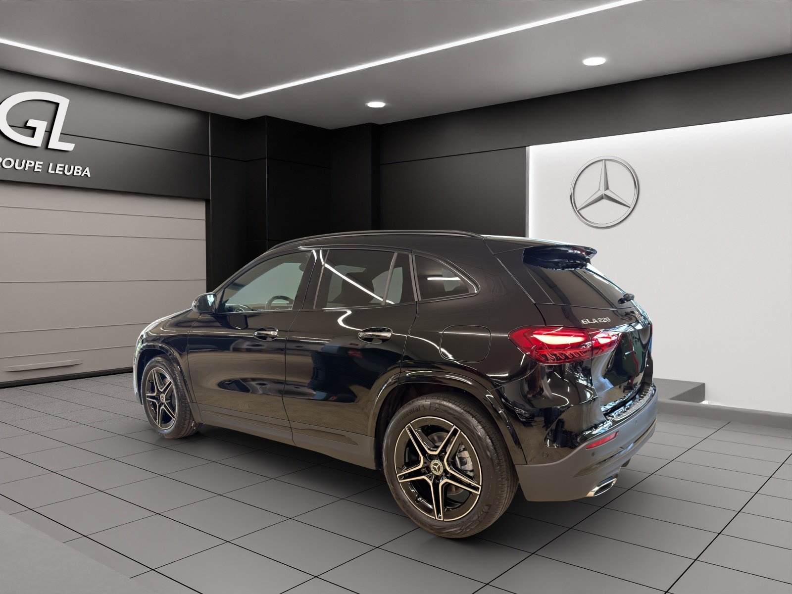 MERCEDES-BENZ GLA 220 4Matic 8G-DCT, Mild-Hybrid Benzin/Elektro, Neuwagen, Automatik - 4