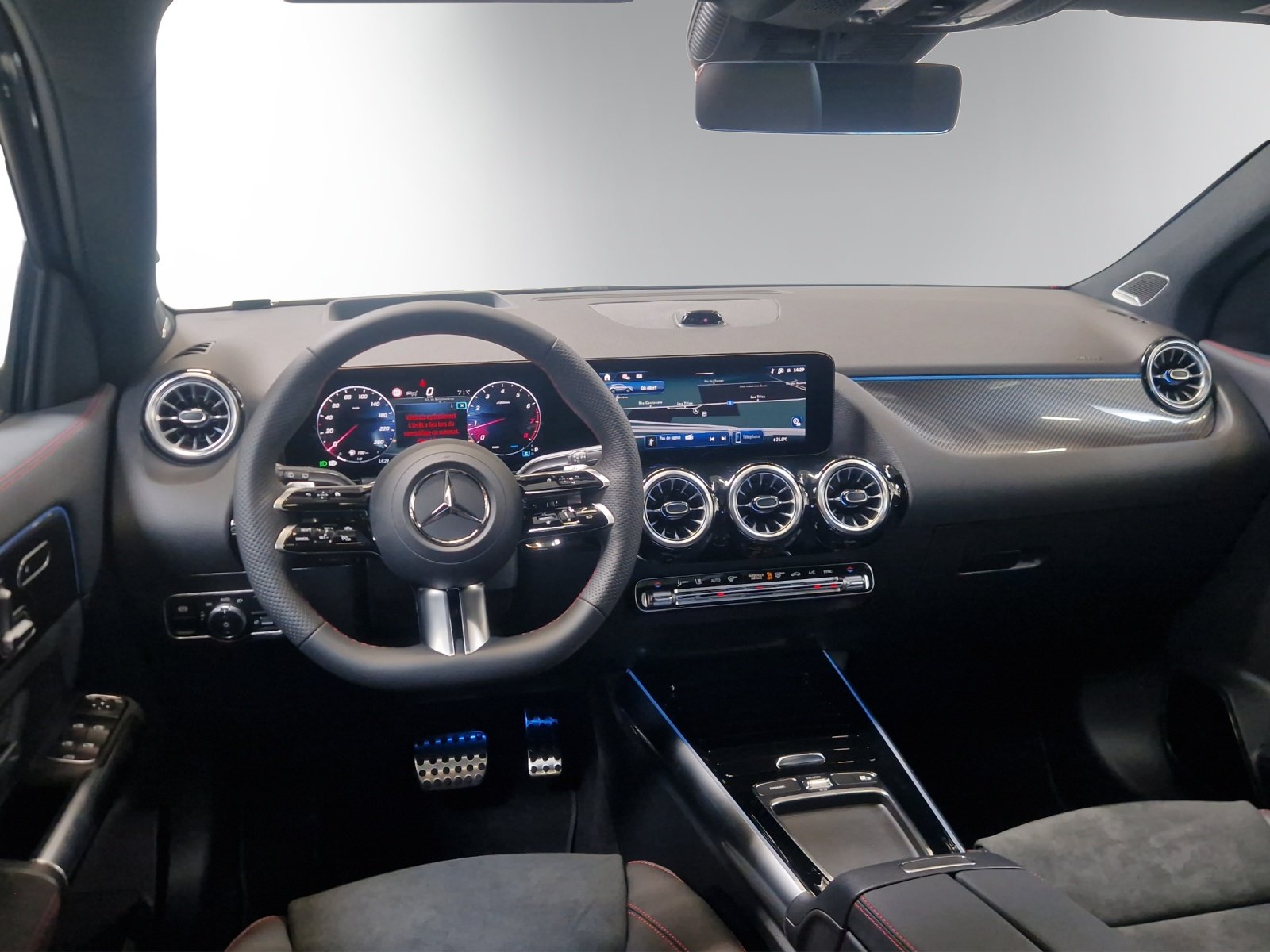 MERCEDES-BENZ GLA 220 4Matic 8G-DCT, Mild-Hybrid Petrol/Electric, New car, Automatic - 6