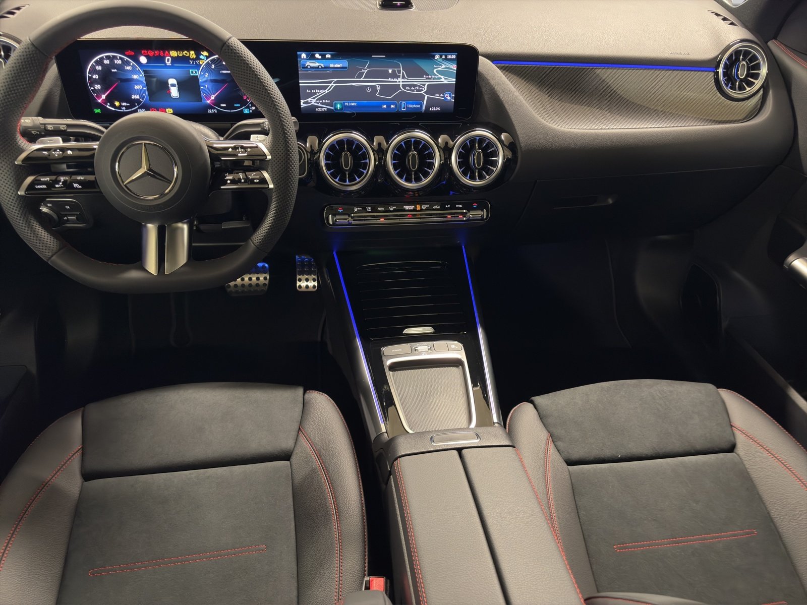 MERCEDES-BENZ GLA 220 4M, Hybride Leggero Benzina/Elettrica, Auto nuove, Automatico - 6
